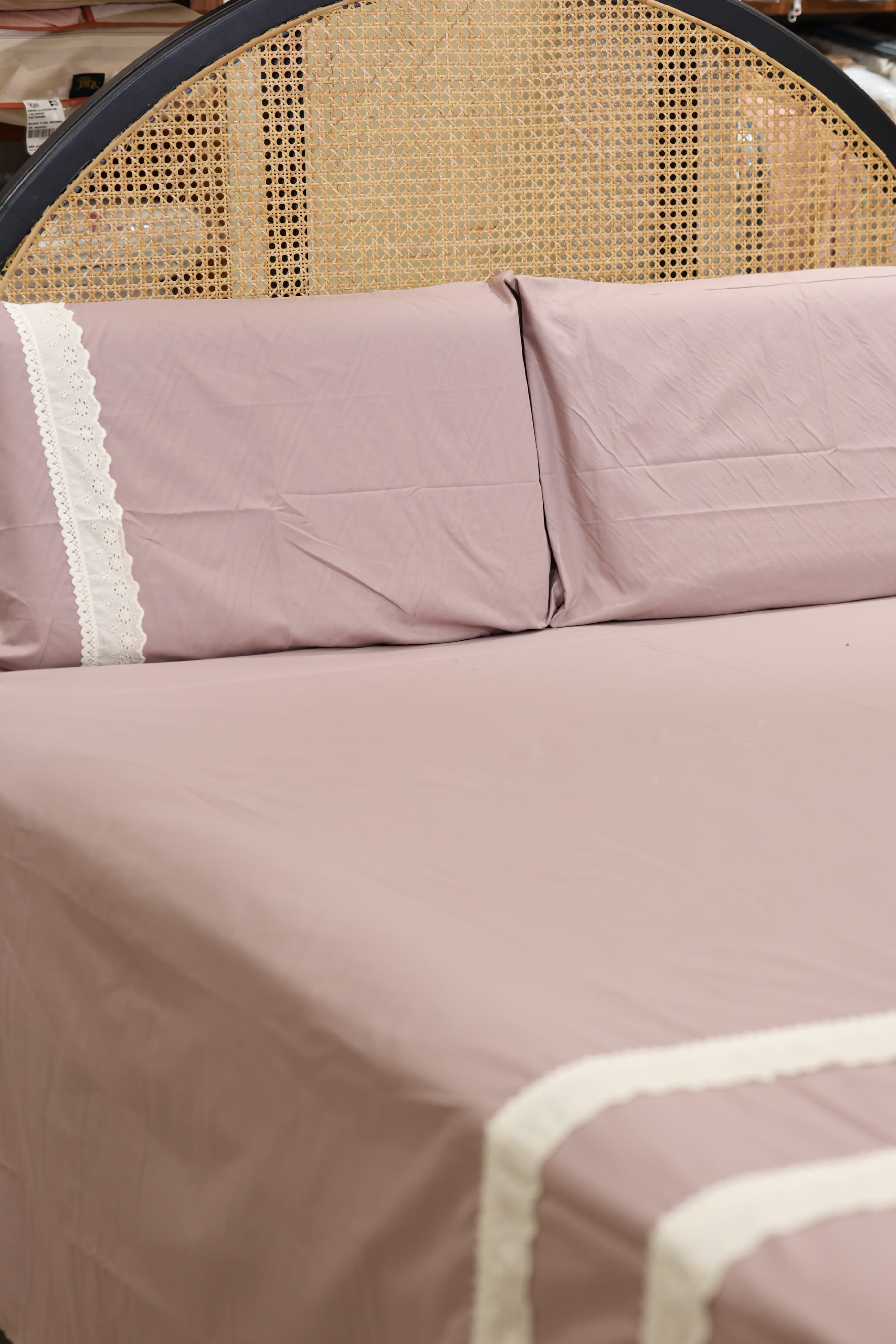 Premium Soft Cotton Lace Bedsheet Set – King Size