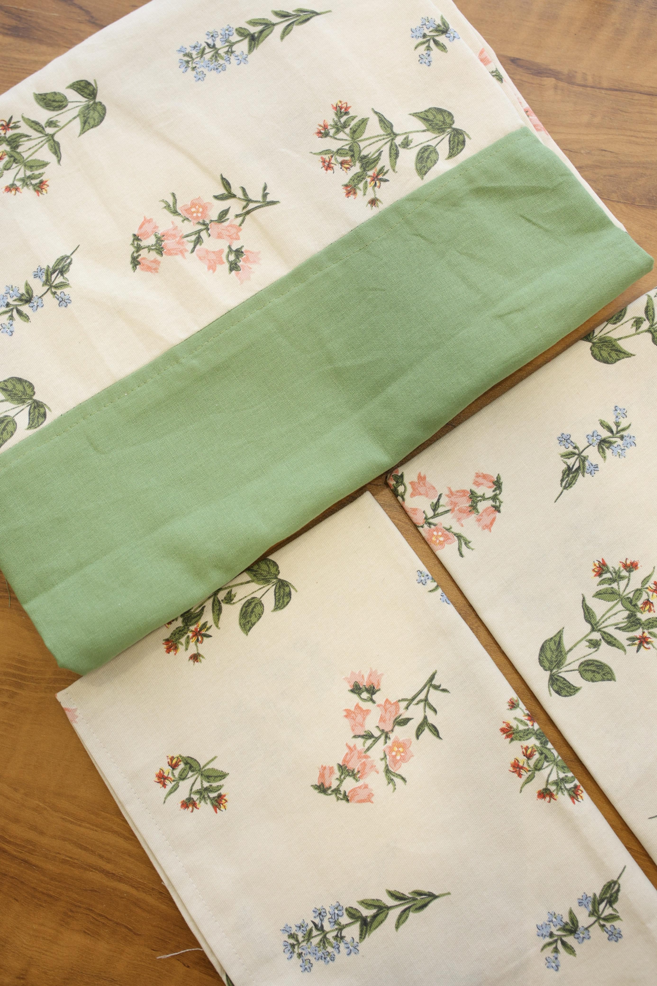 Bedsheets - Queen daily use border bedsheets