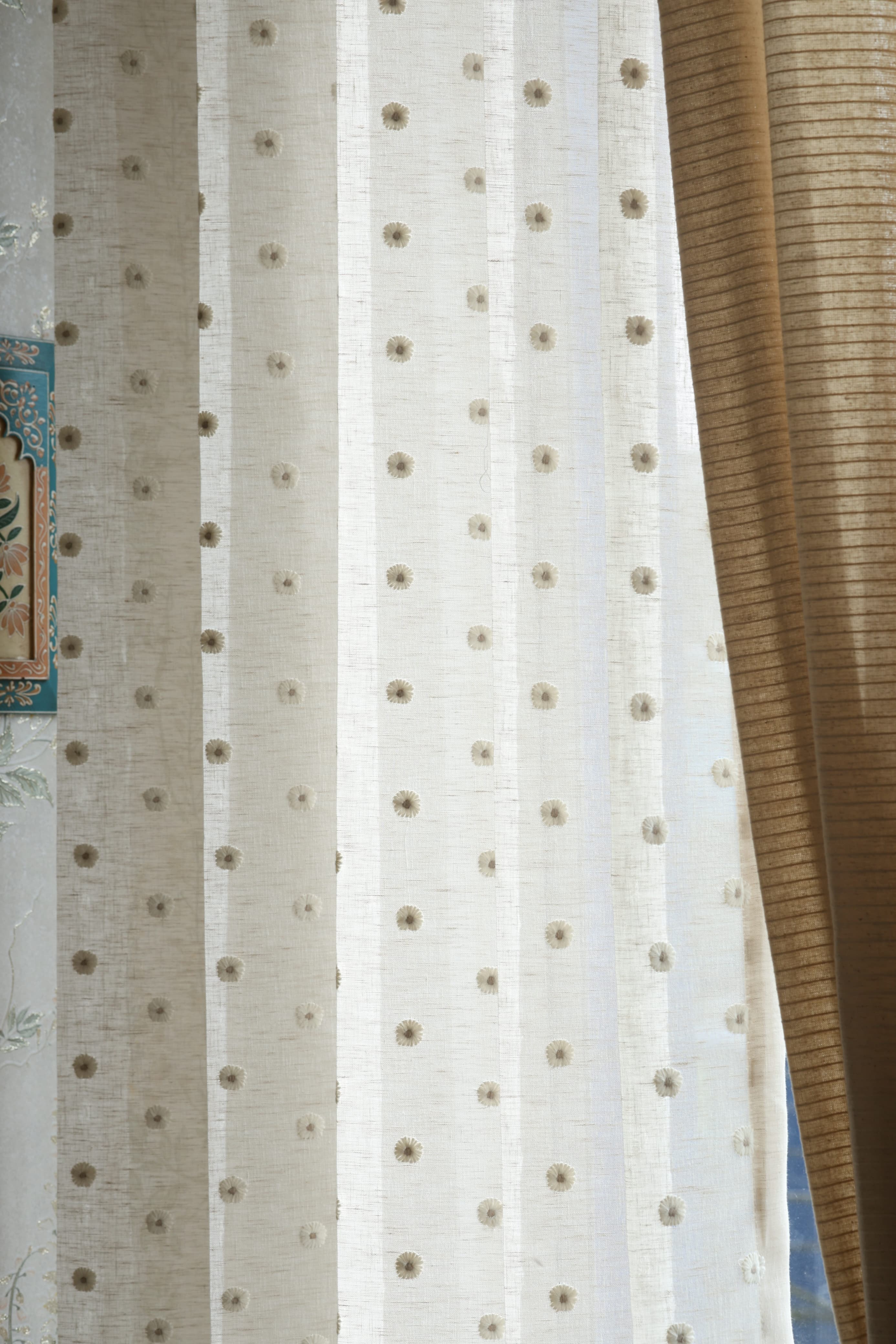 Daisy Sheer Premium embroidery Sheer Curtain : Cream/ off