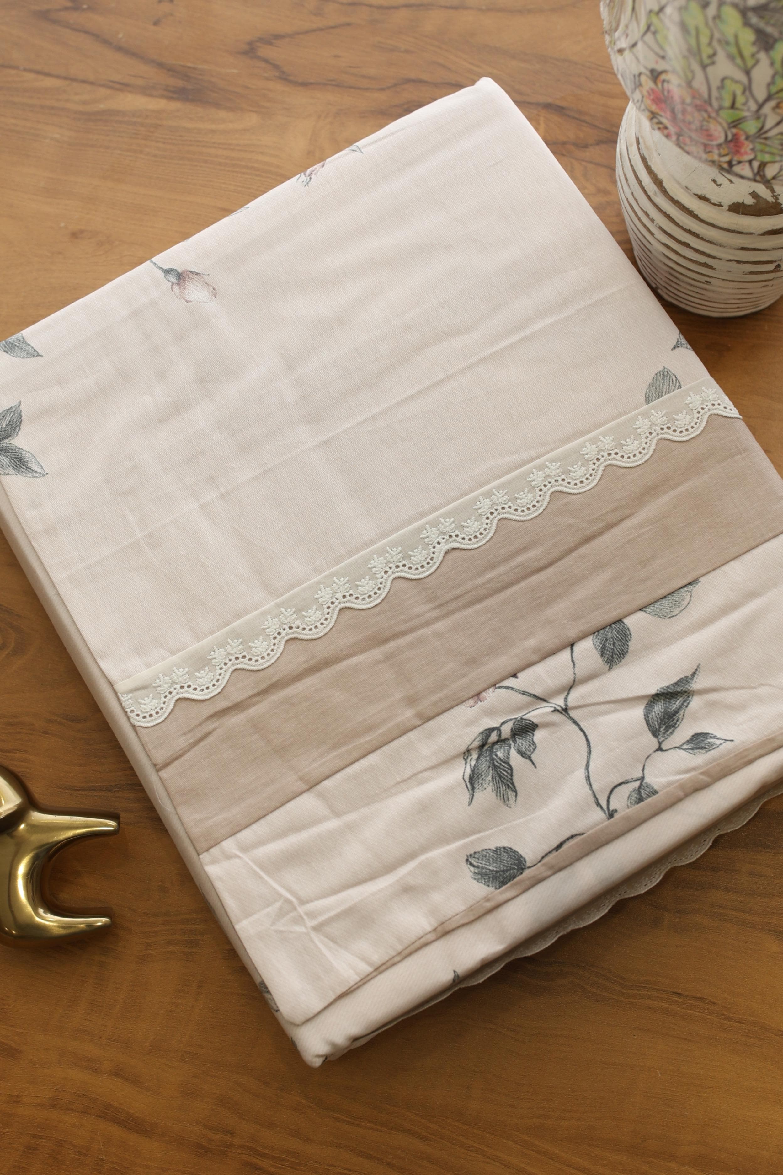 Bedsheets - Premium King cotton lace bedsheets majestic