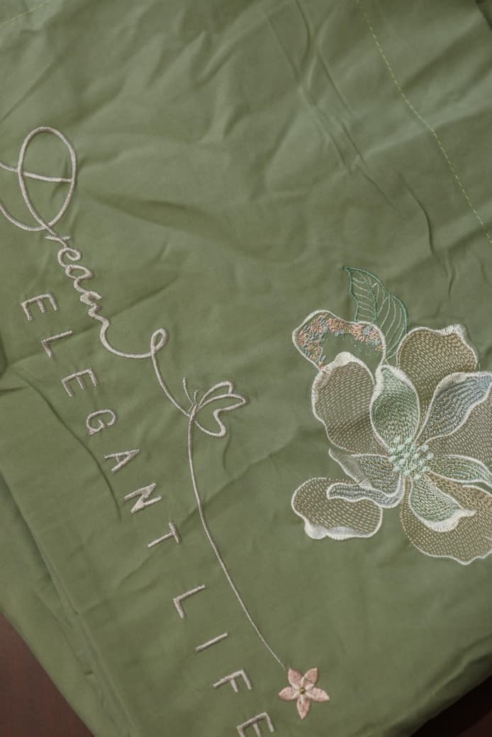 Bedsheet - Elegant King Bedsheets