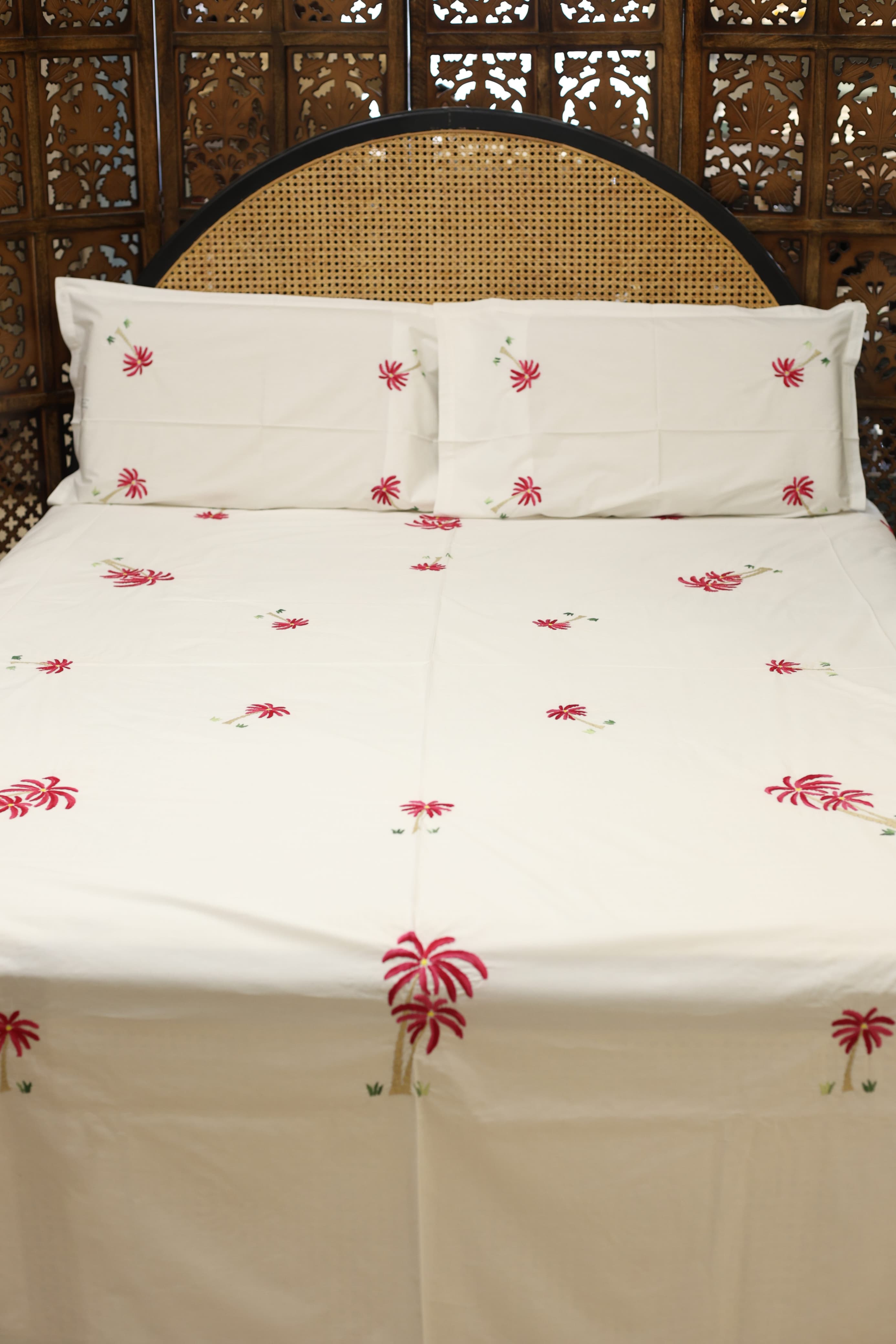 Bedsheets:King premium hand embroidered bedsheets HEK