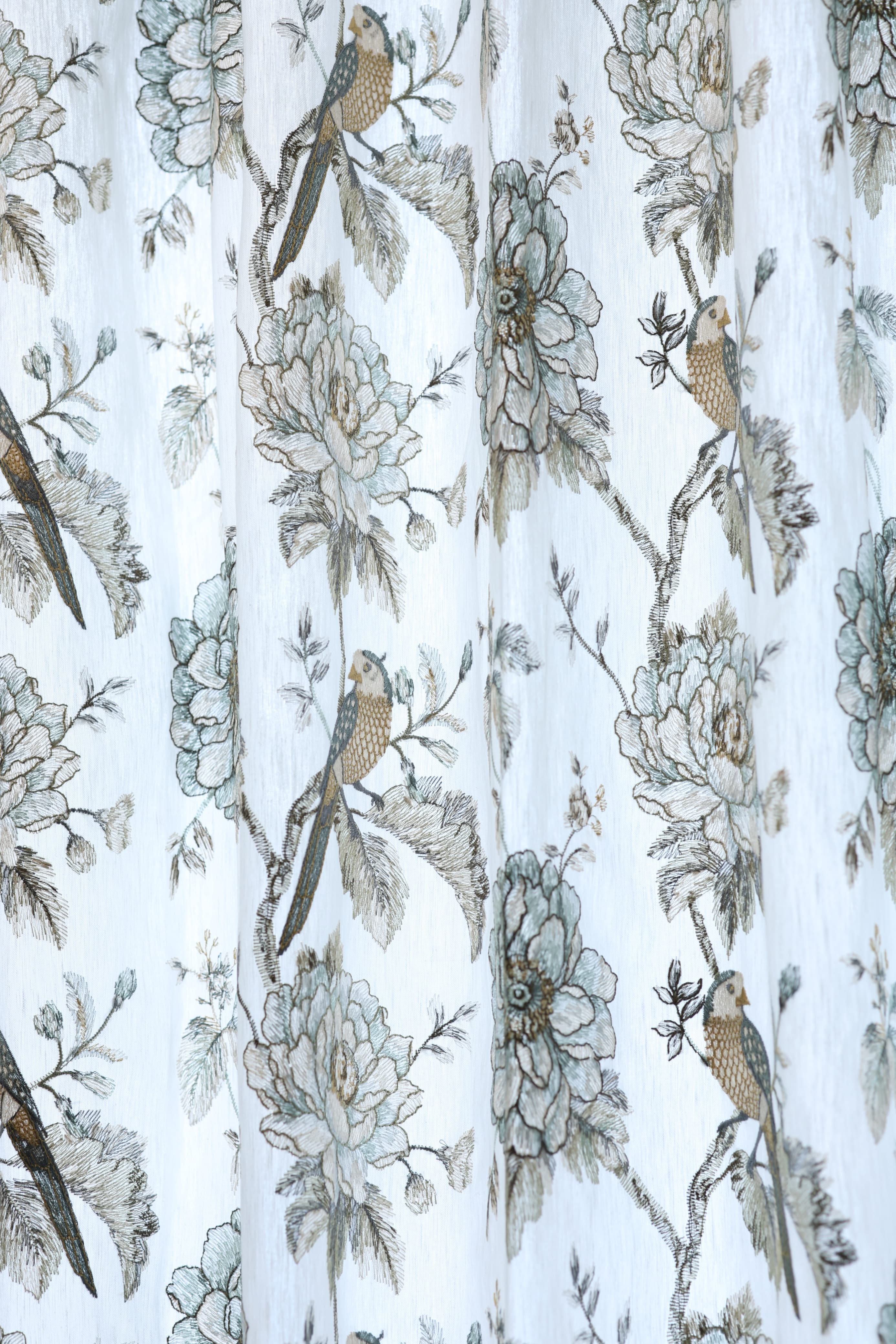 Curtains:Premium embroidery opaque curtains