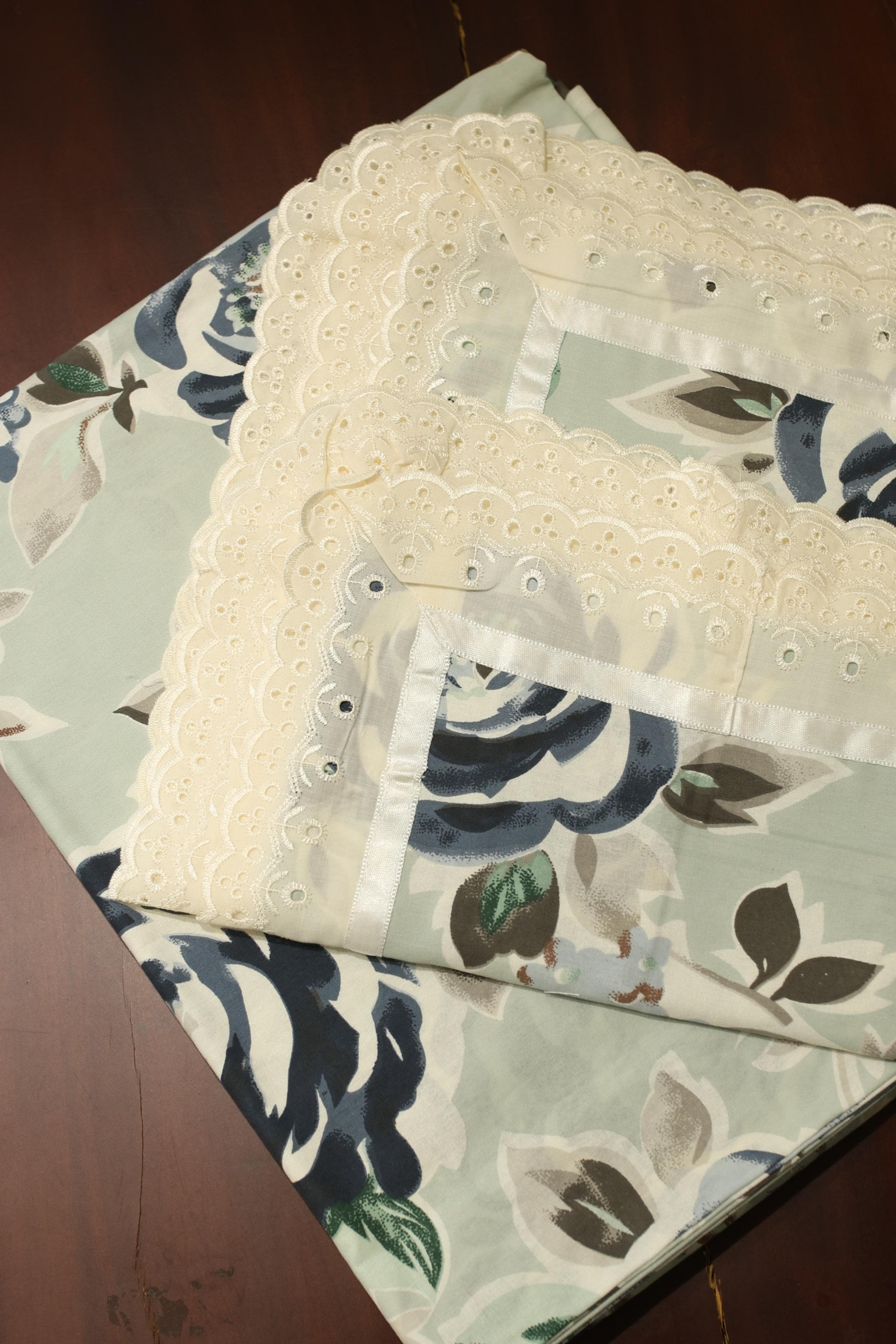 Bedsheets - King anokhi print lace bedsheets