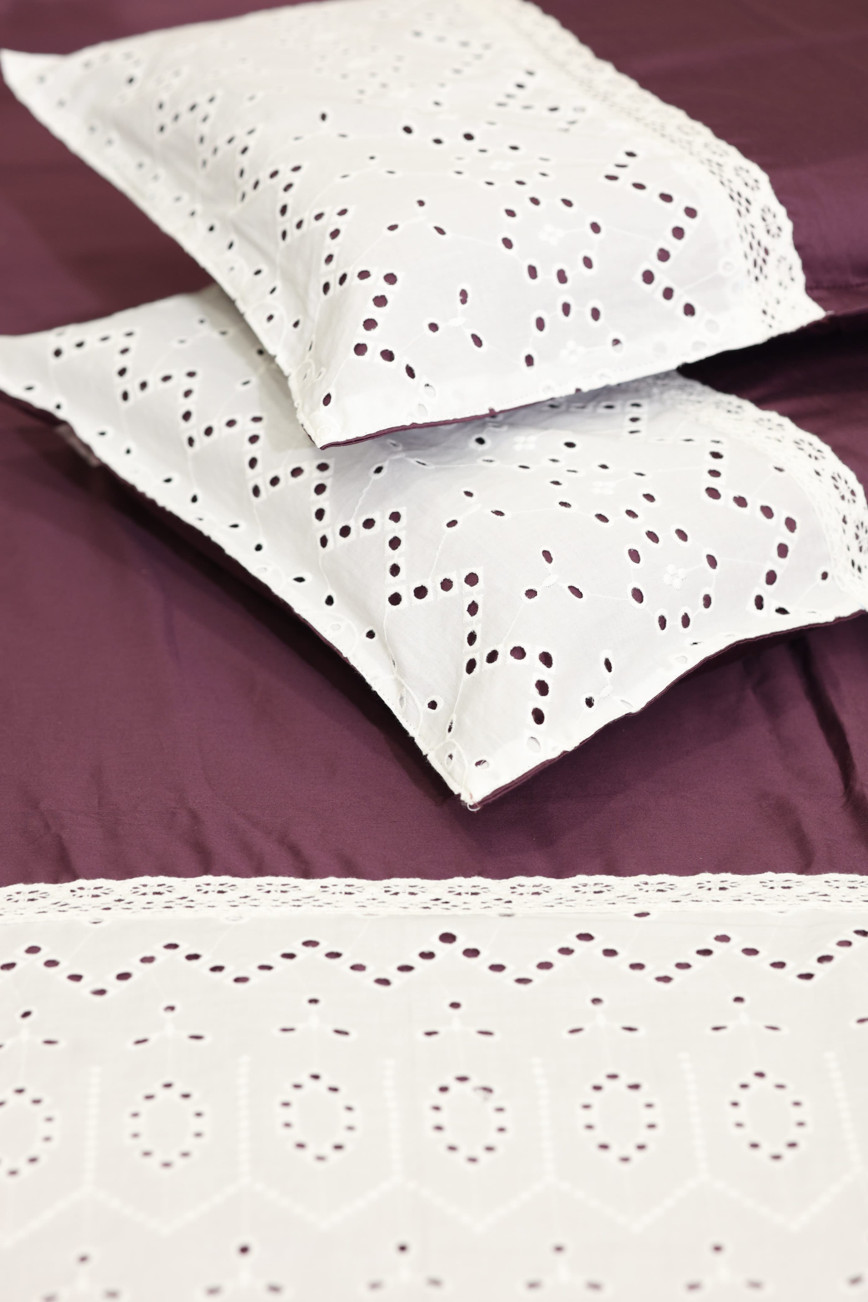 Bedsheets - Premium designer king bedsheets dd lace
