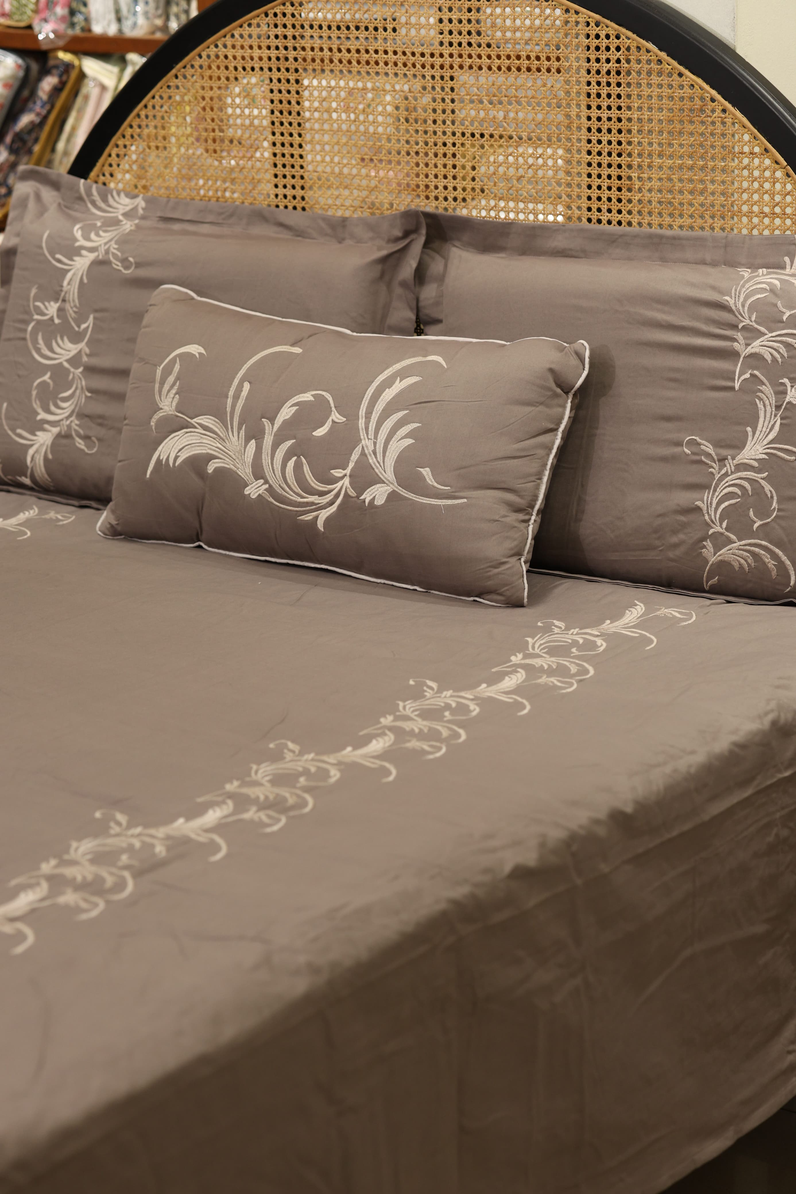 Bedding set Embroidery - King size