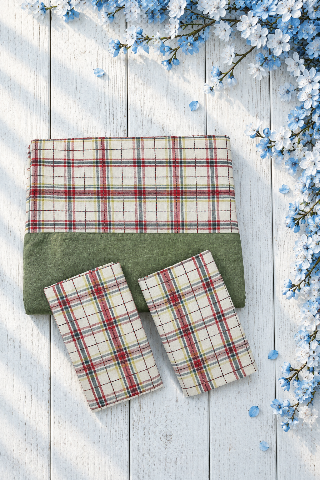 Bedsheets-Queen daily use border bedsheets