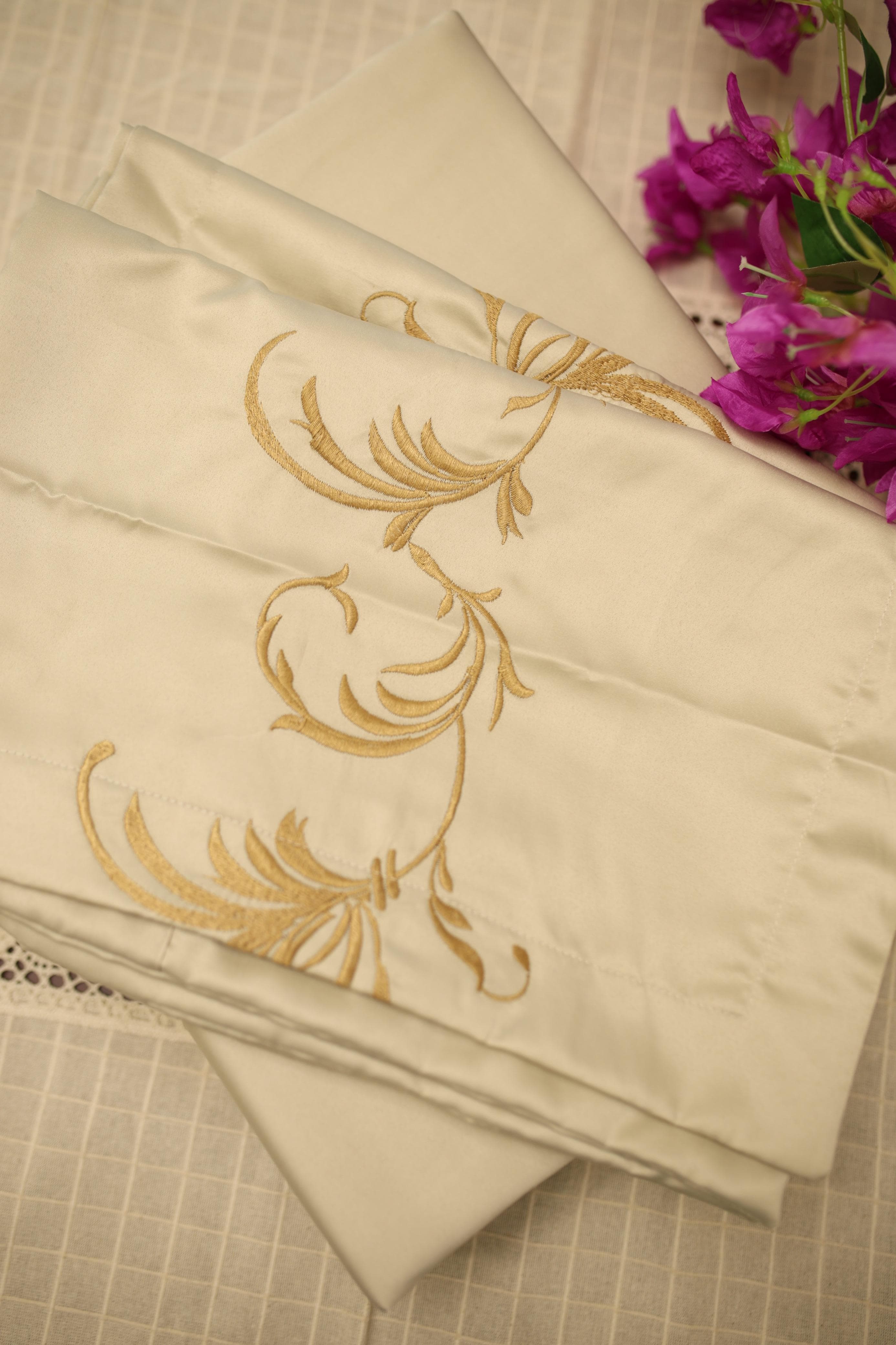 Bedsheets - Essential Queen size bedsheet