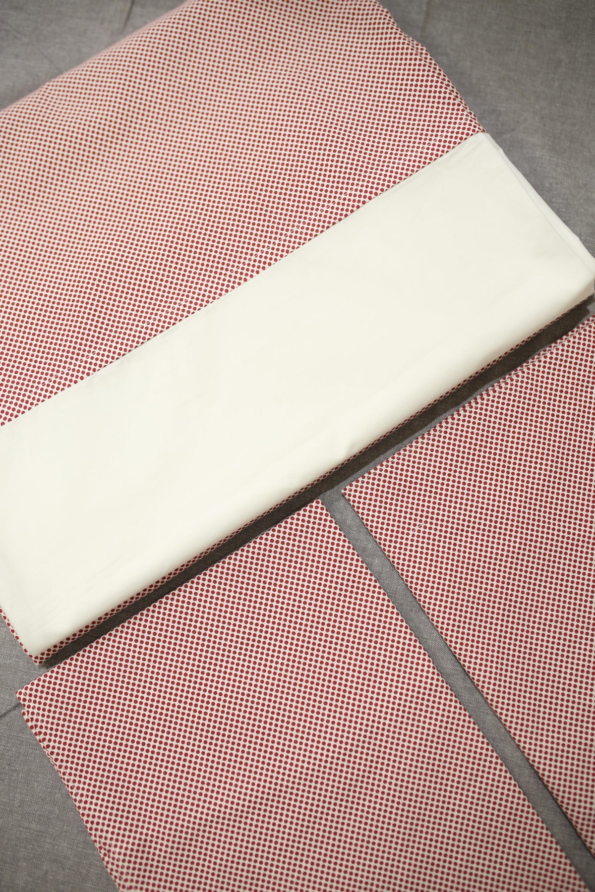 Bedsheets - Queen daily use border bedsheets