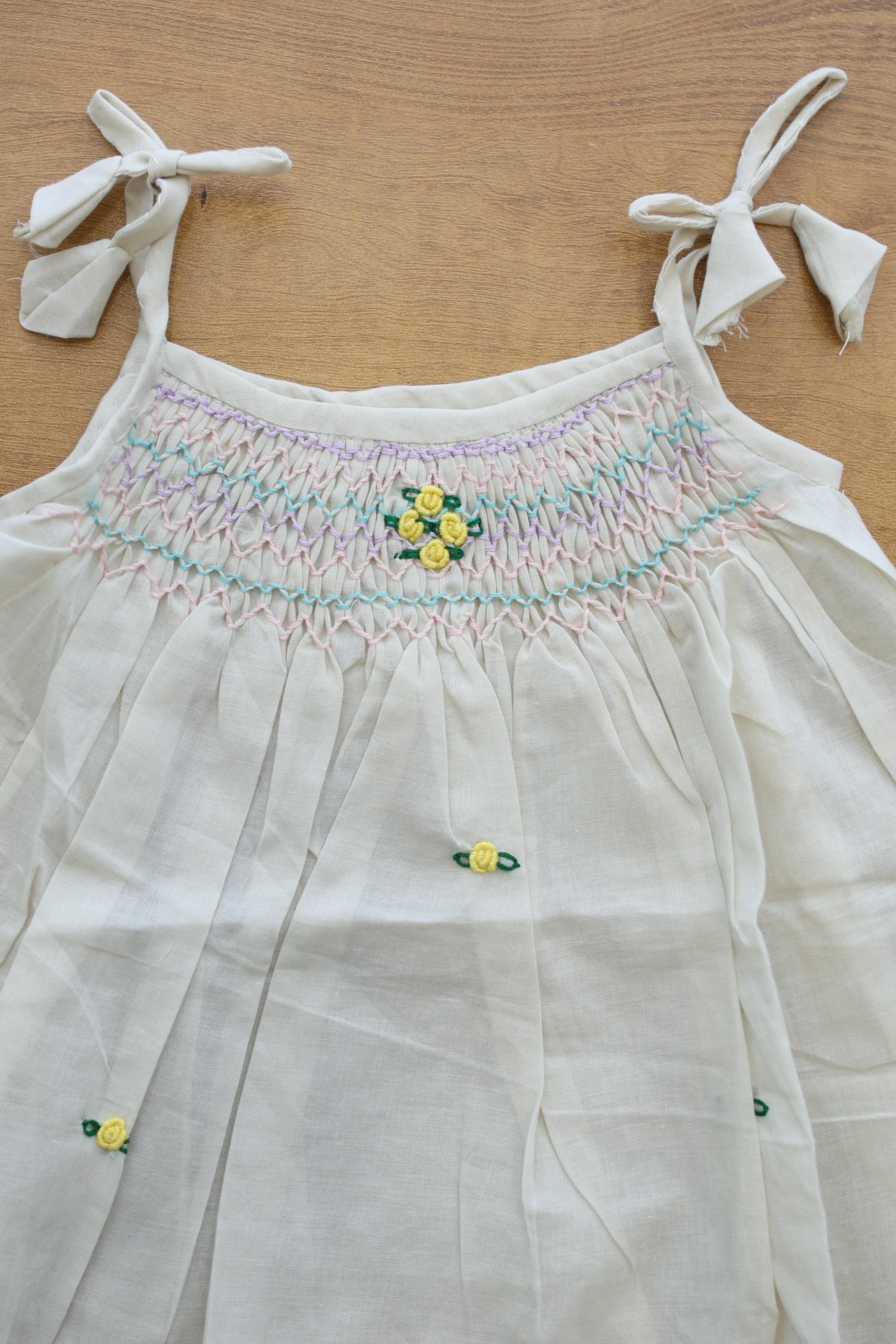 Kids smocked dress 0-3 month