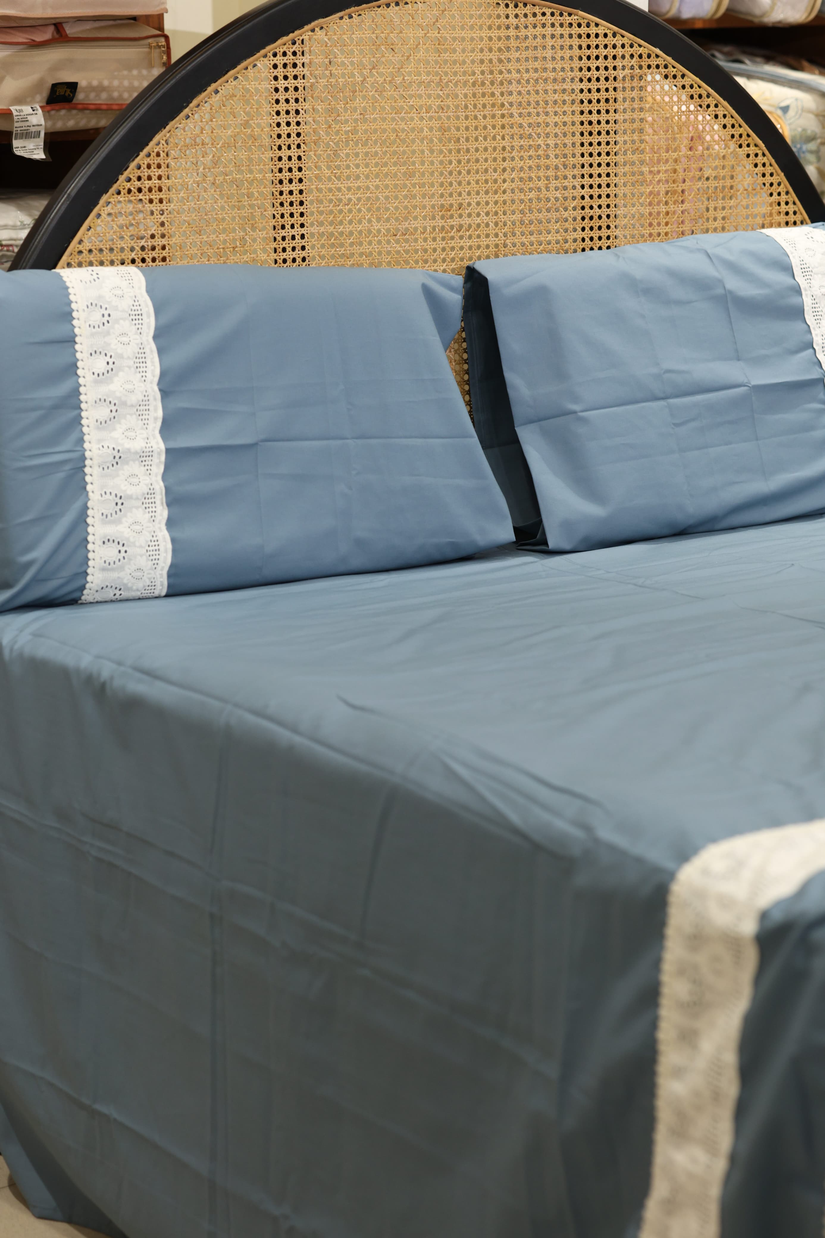 Premium Soft Cotton Lace Bedsheet Set – King Size