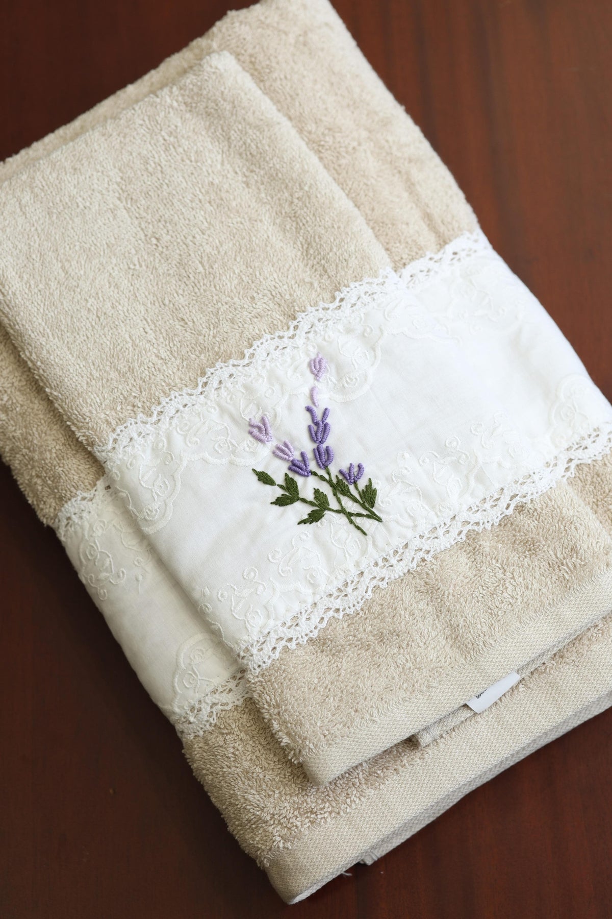 Premium Embroidery Towel Set