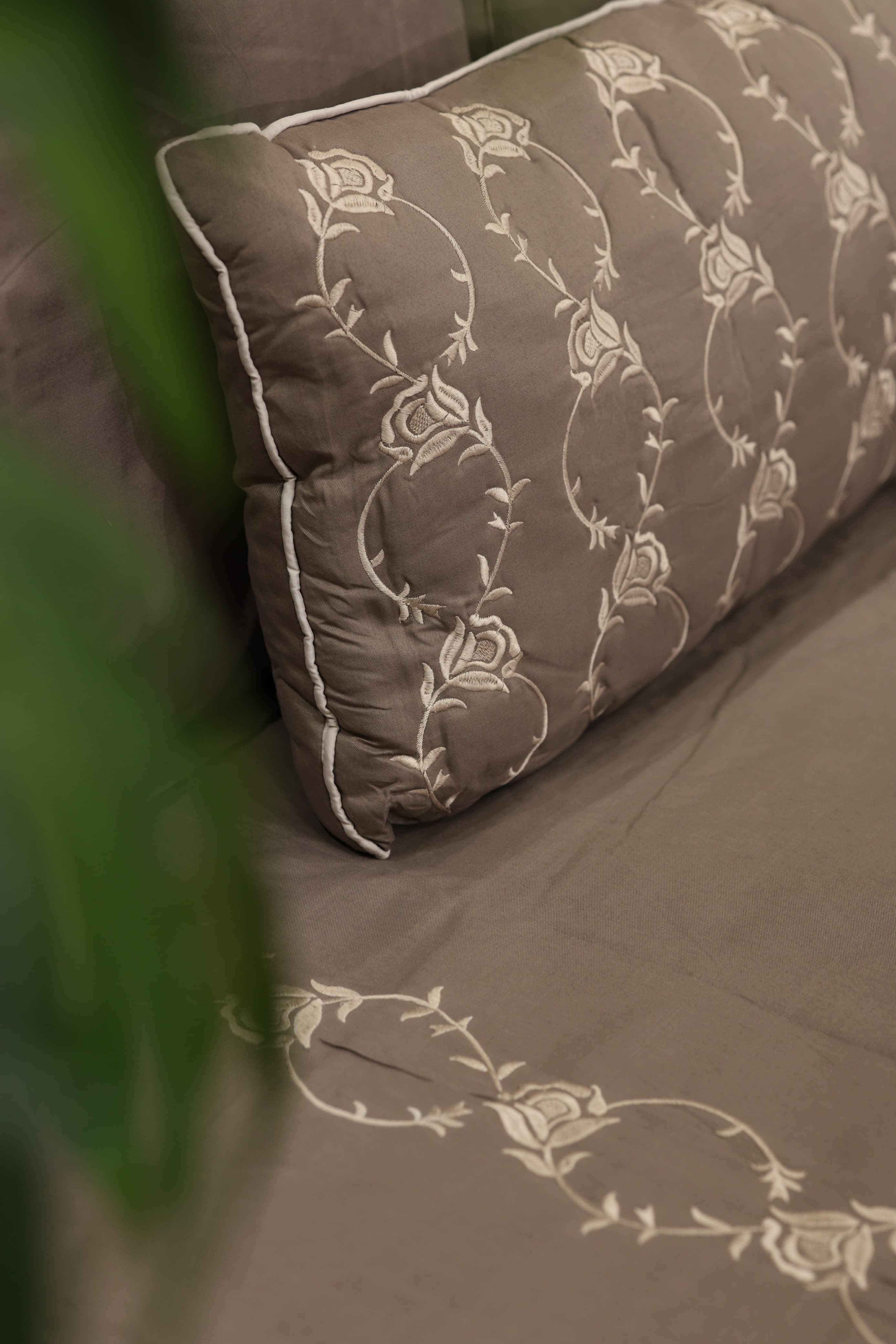 Bedding set Embroidery - King size