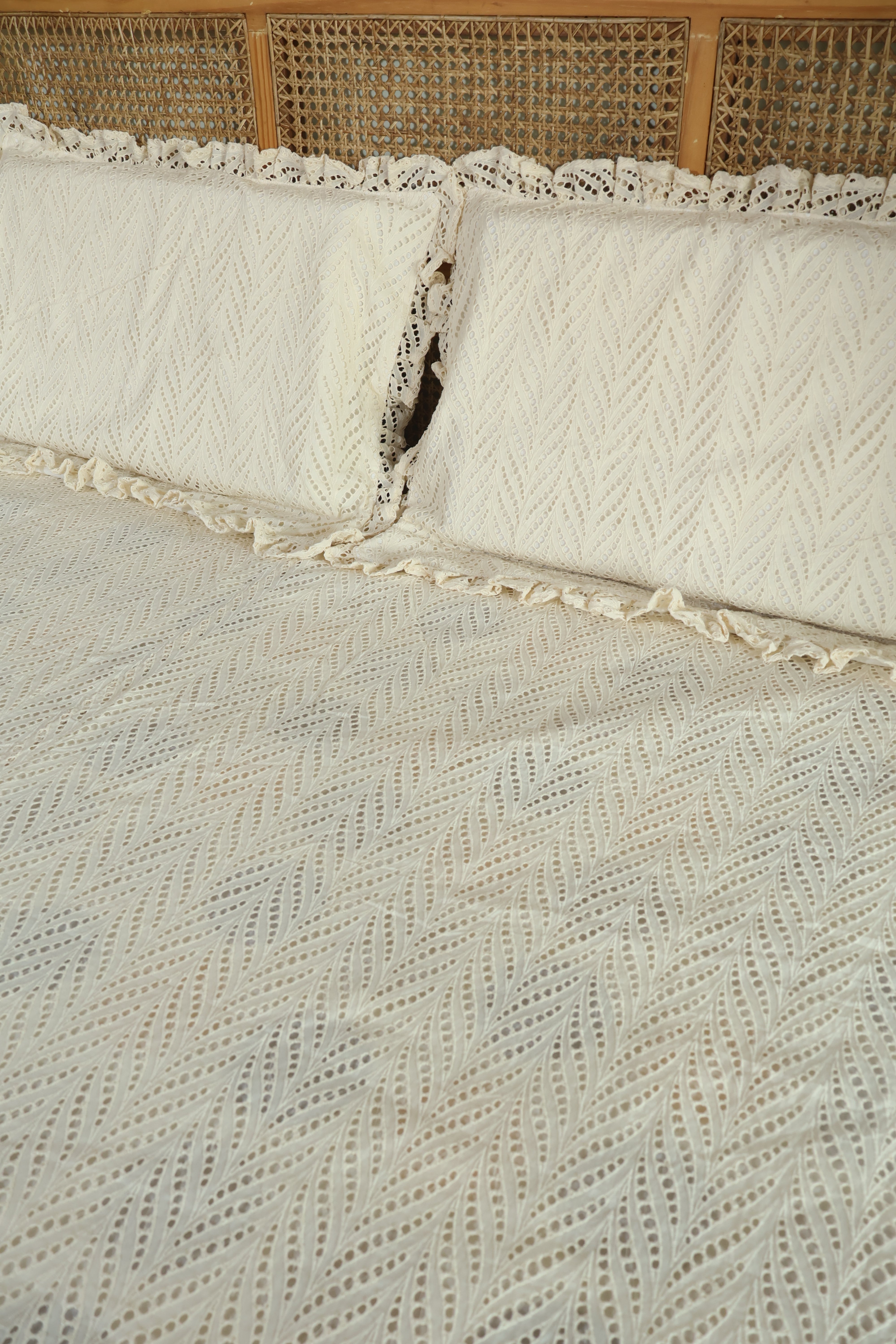Spread : Hakoba Designer Bedspread dd Easter Edition