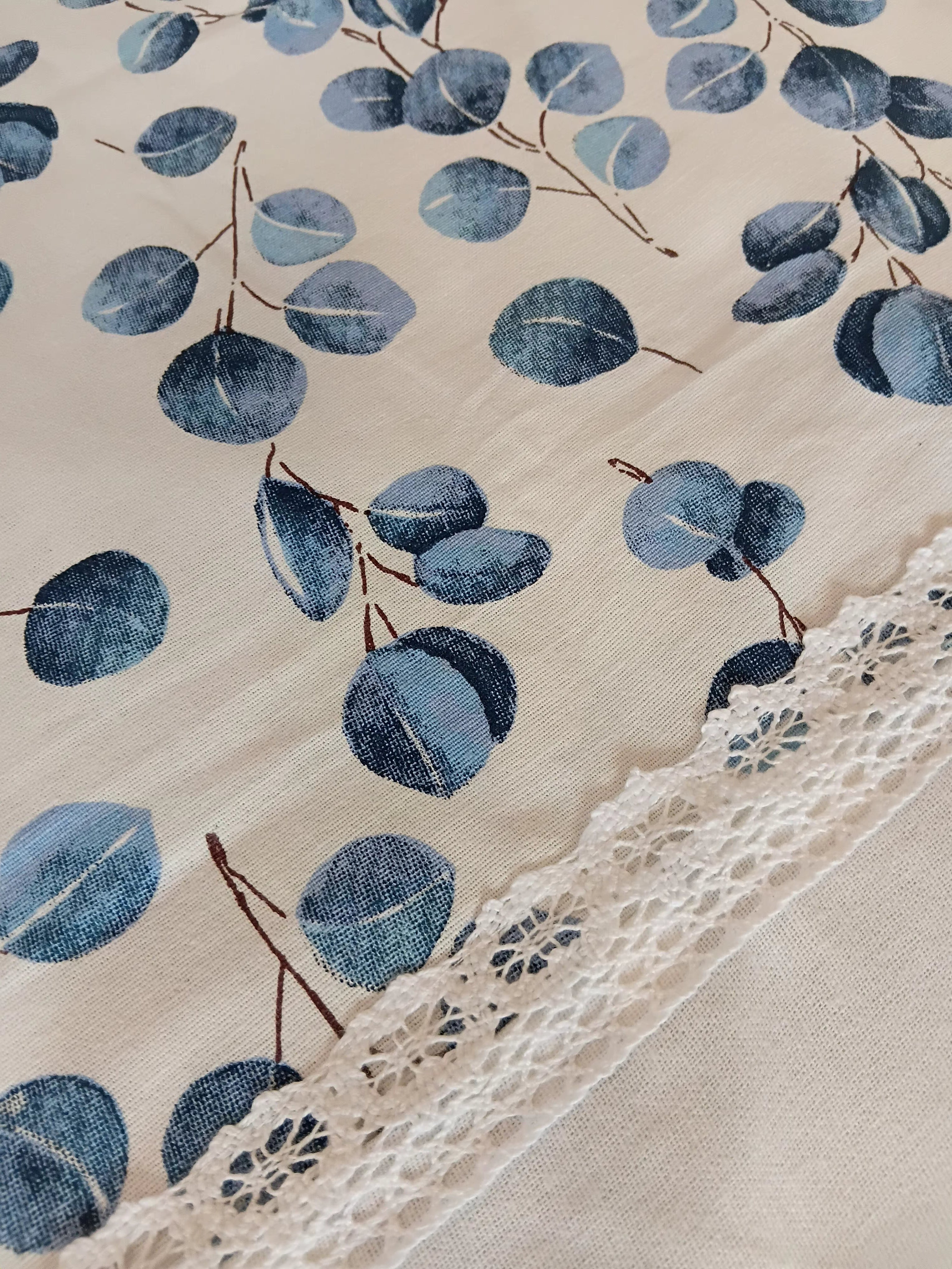 Table cloths - 6 seater