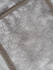 Table runners-8 seater