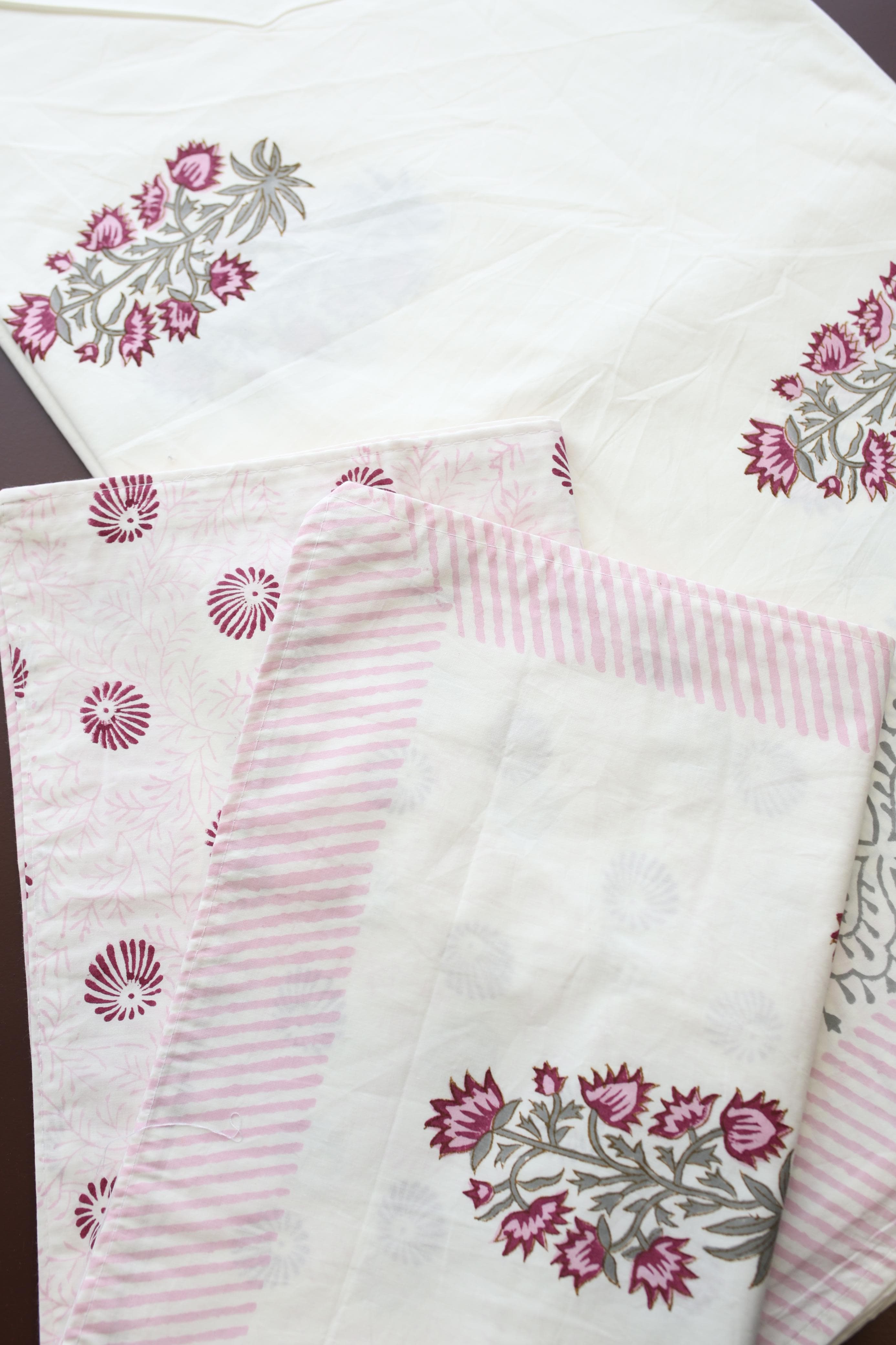 Bedsheets - King percale cotton handblock soft lily  bedsheets
