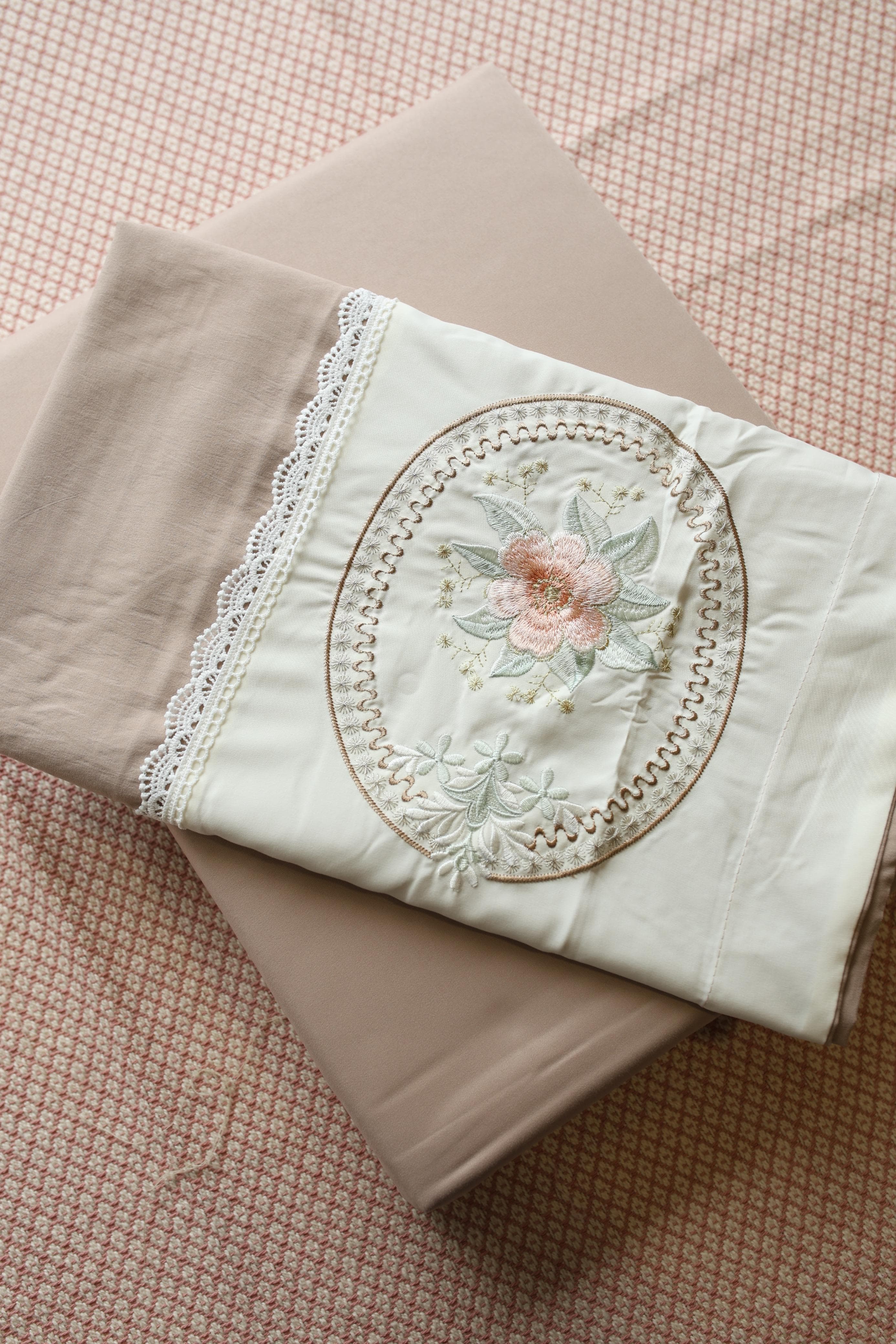 Vintage King Machine Embroidery Bedsheet with Lace Trim