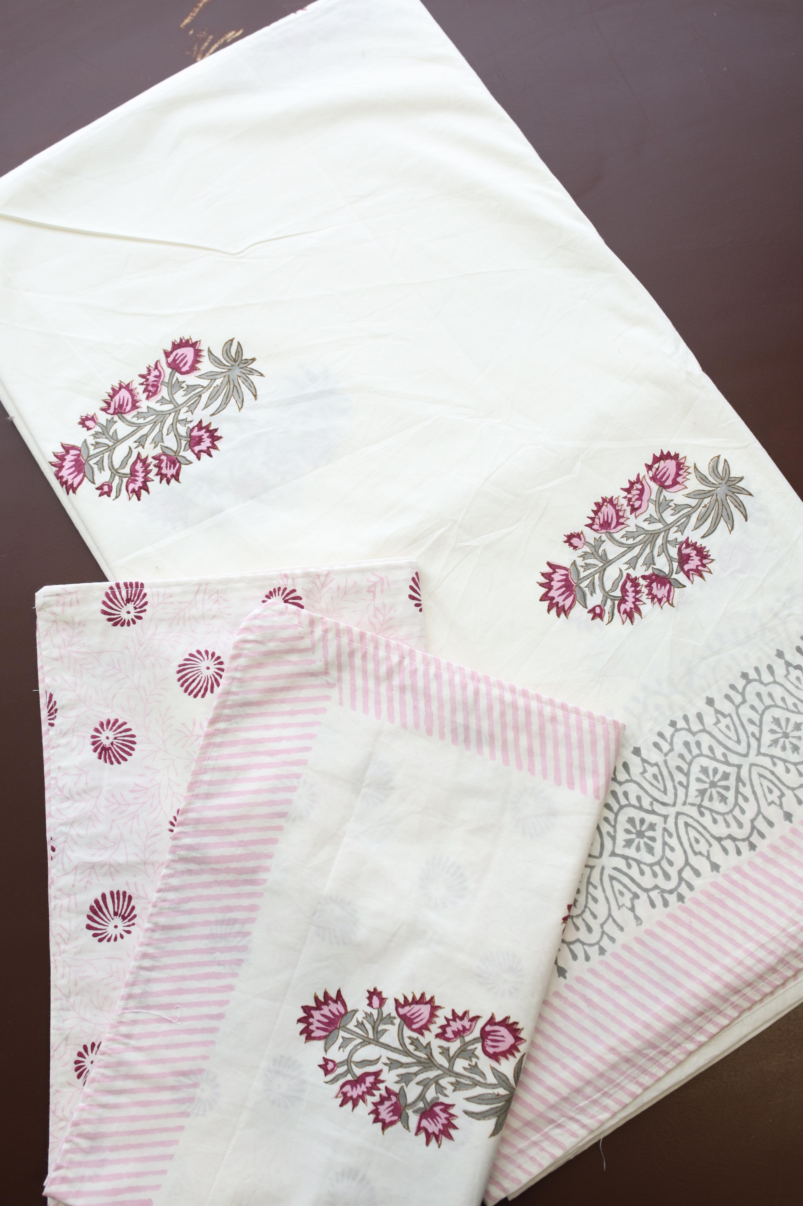 Bedsheets - King percale cotton handblock soft lily  bedsheets