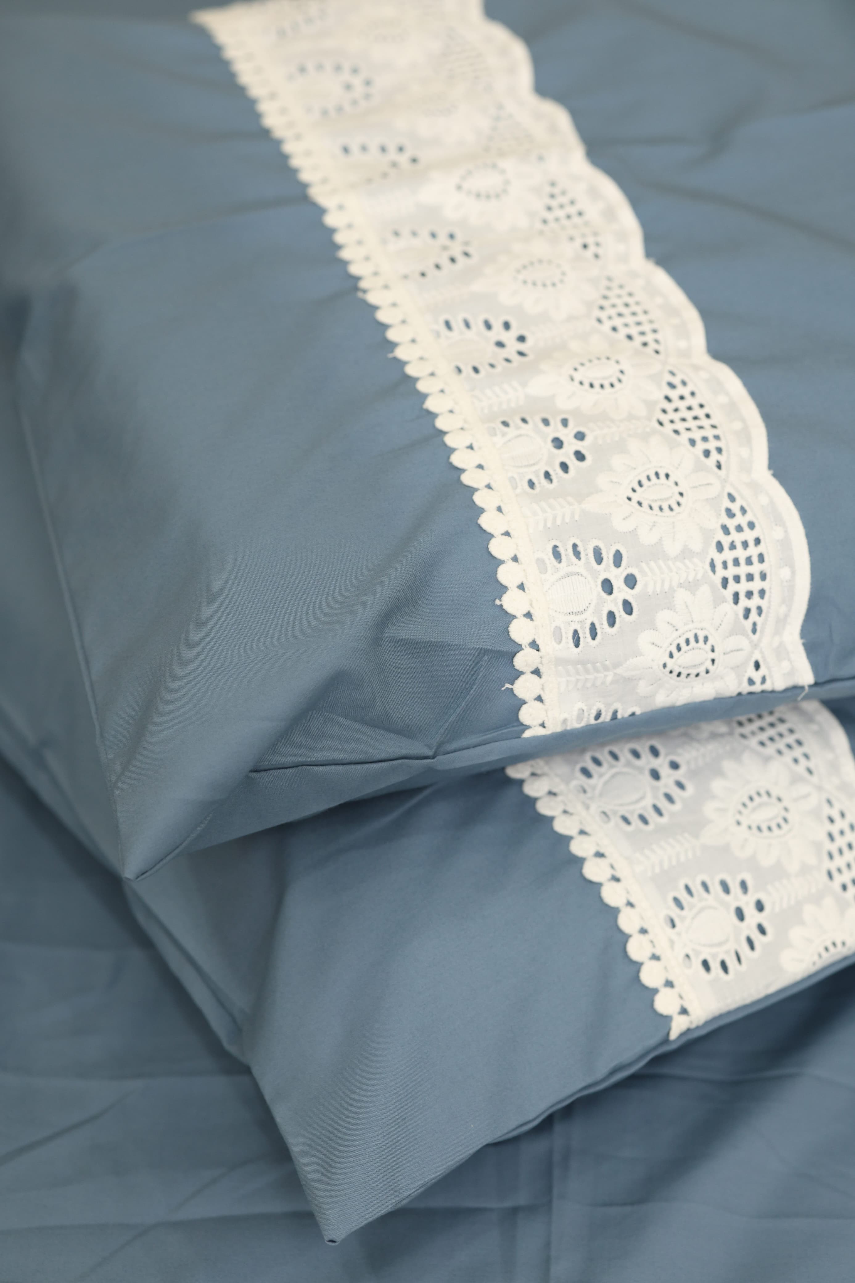 Premium Soft Cotton Lace Bedsheet Set – King Size
