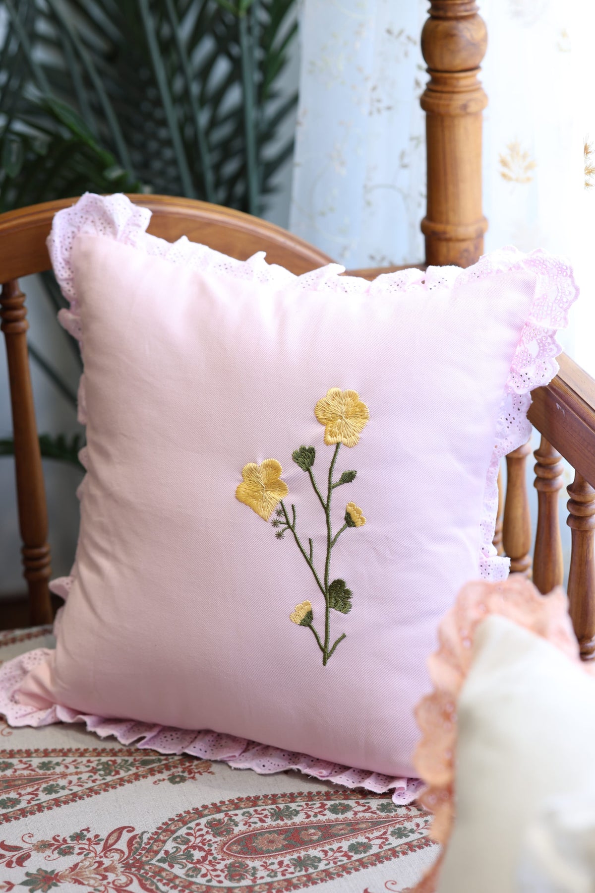 Cushion covers - Embroidery Buttercup Petal