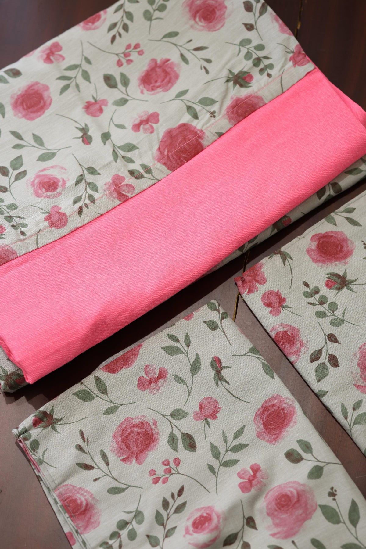 Bedsheets - Queen daily use border bedsheets