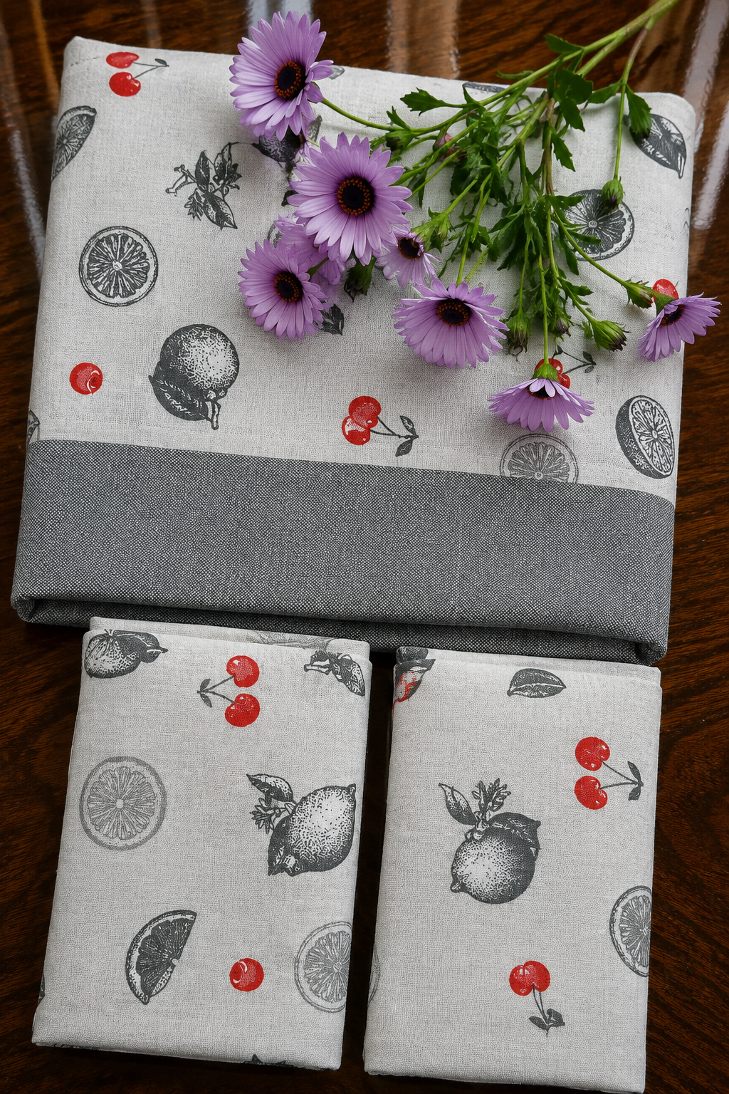 Bedsheets - King daily use border bedsheets