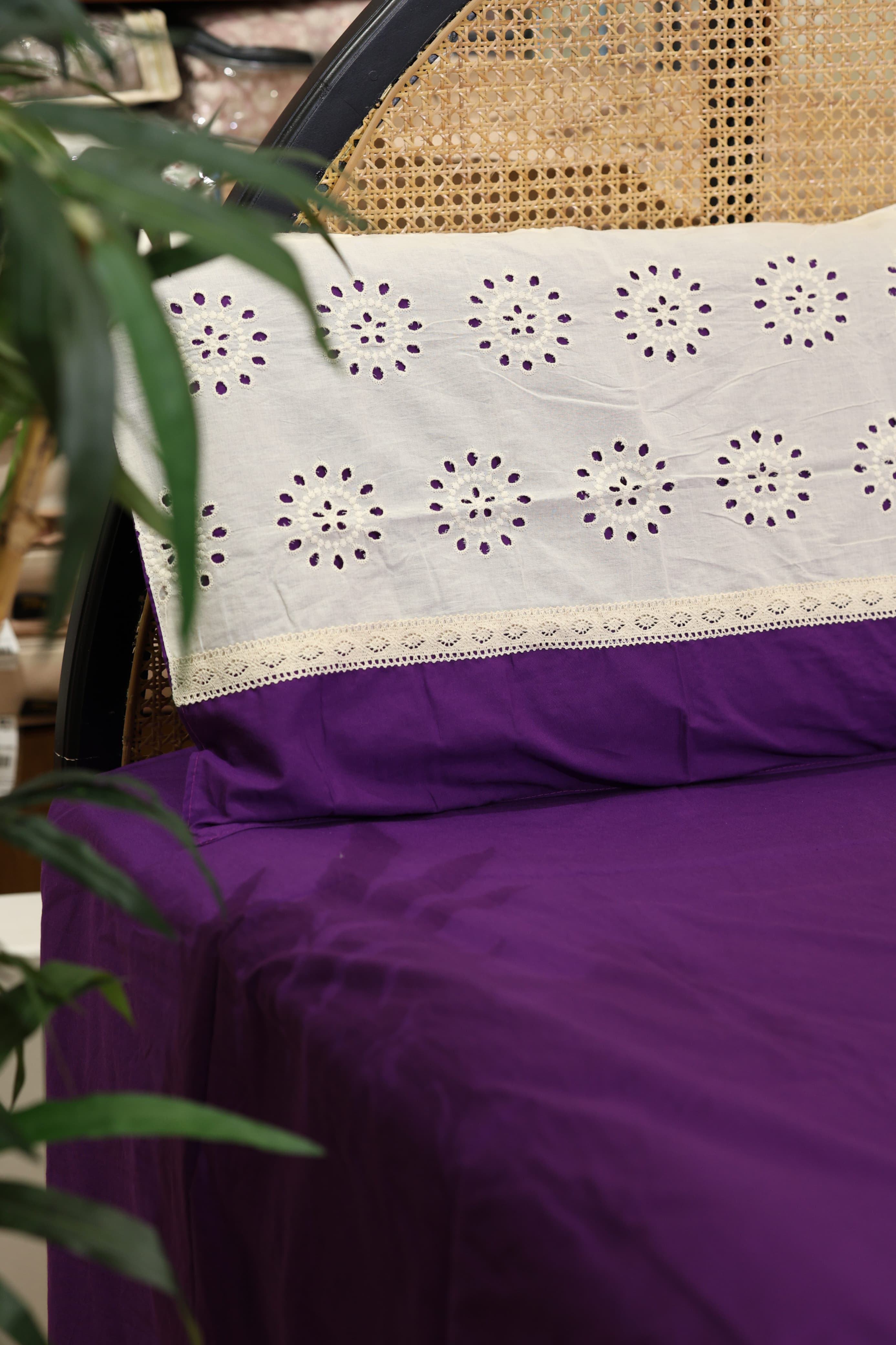Bedsheets - Premium designer king bedsheets dd lace