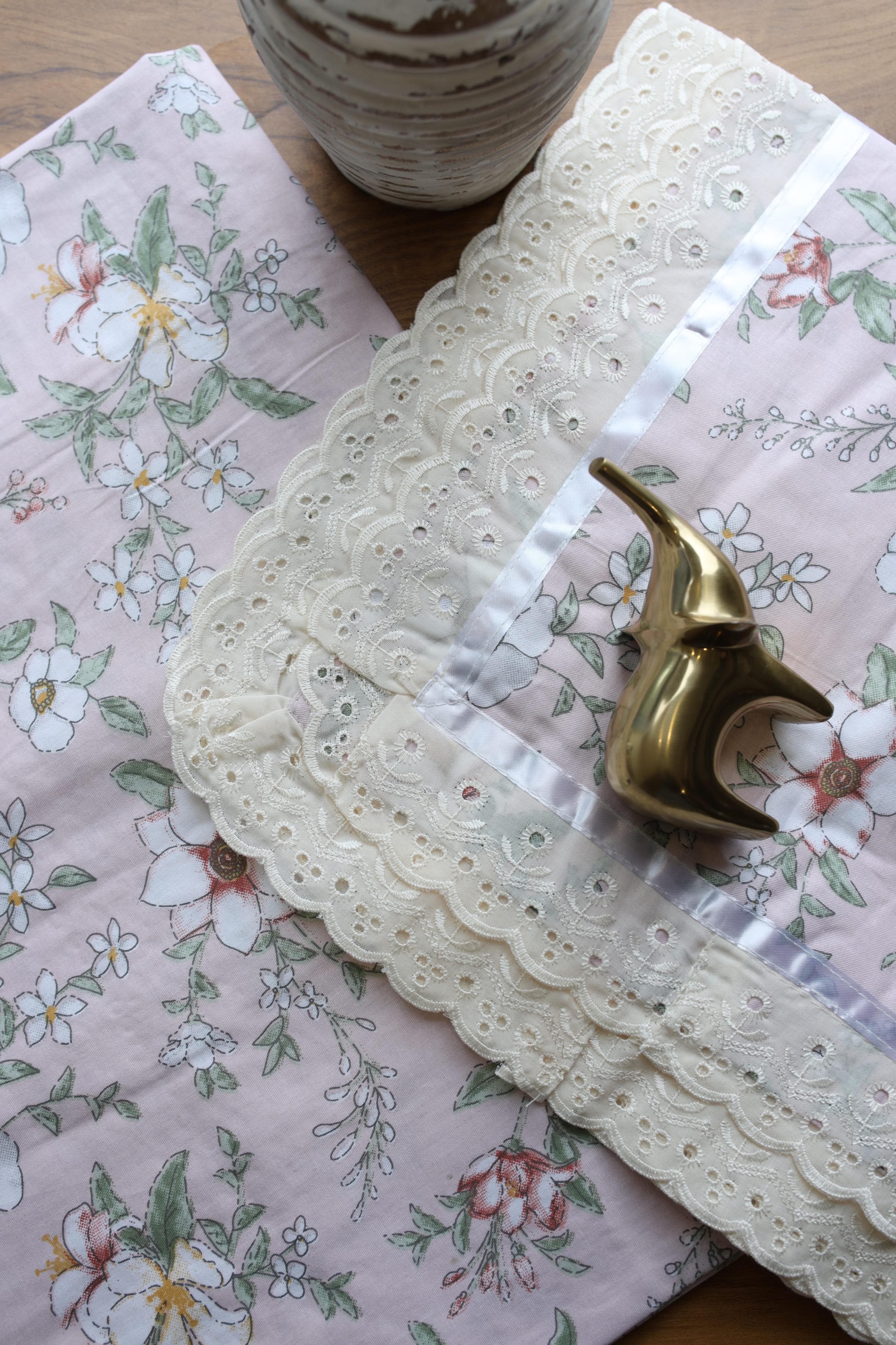 Bedsheets - Queen soft cotton lace bedsheets flora & lace