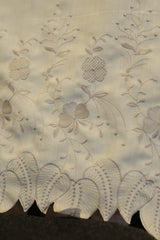 Chair / Sofa back - Embroidery floral