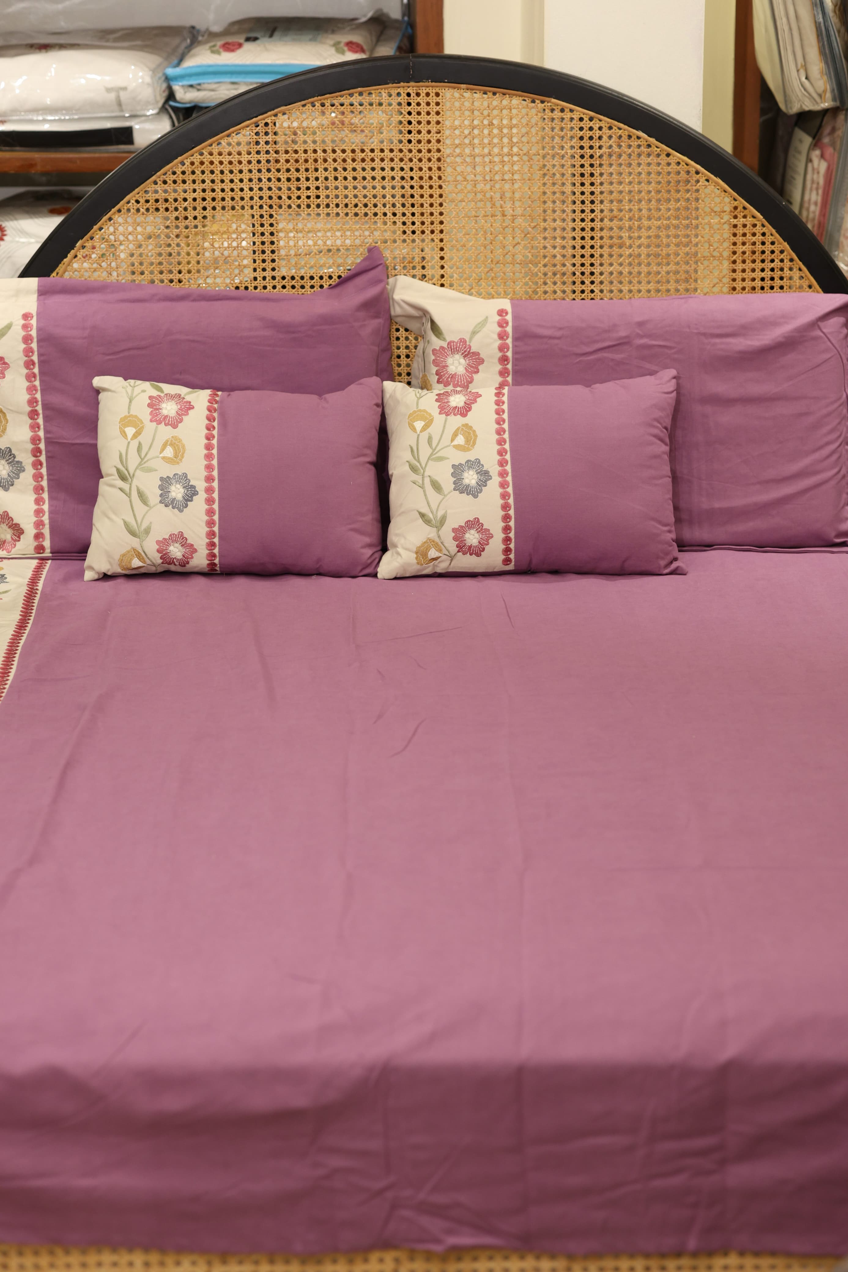 Full bedding set - King Premium embroidery 5 pcs set