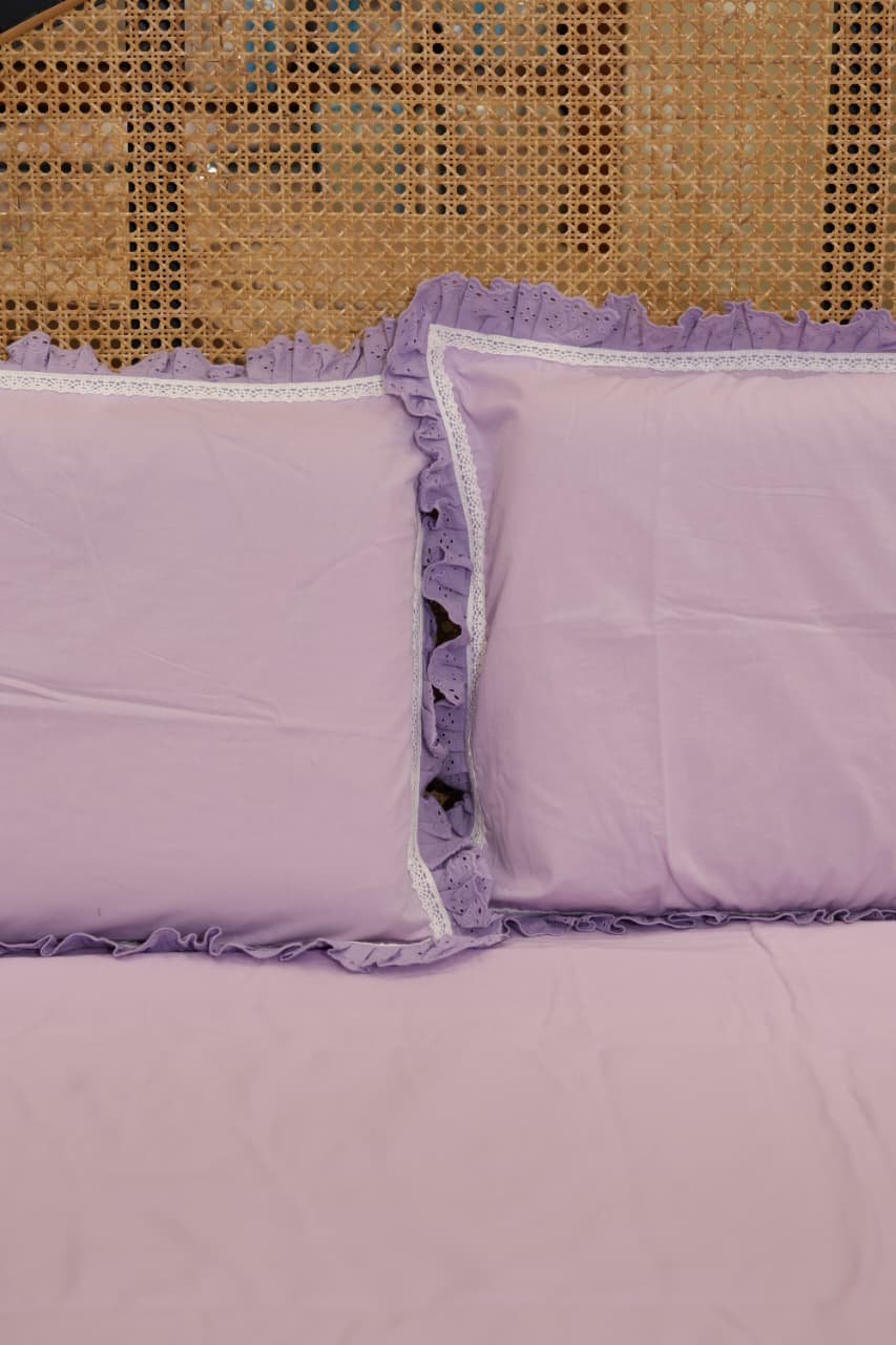 Bedsheets - Premium designer Queen bedsheets dd lace