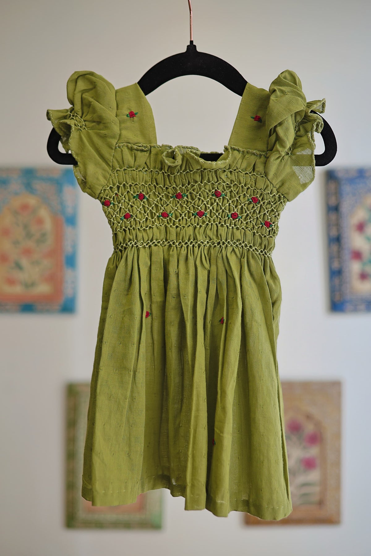 Xmas Kids smocked dress 10-12 months xmas