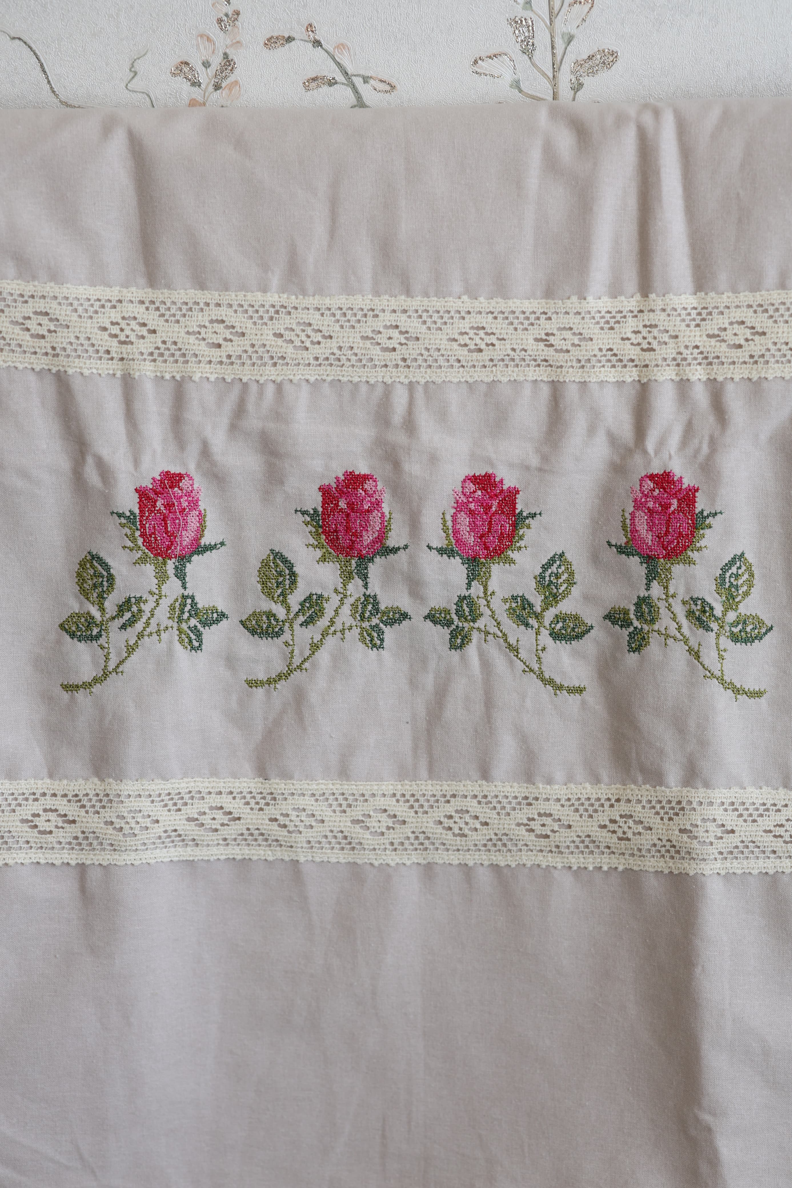 Chair / sofa back - cross stitch embroidery 3+1+1