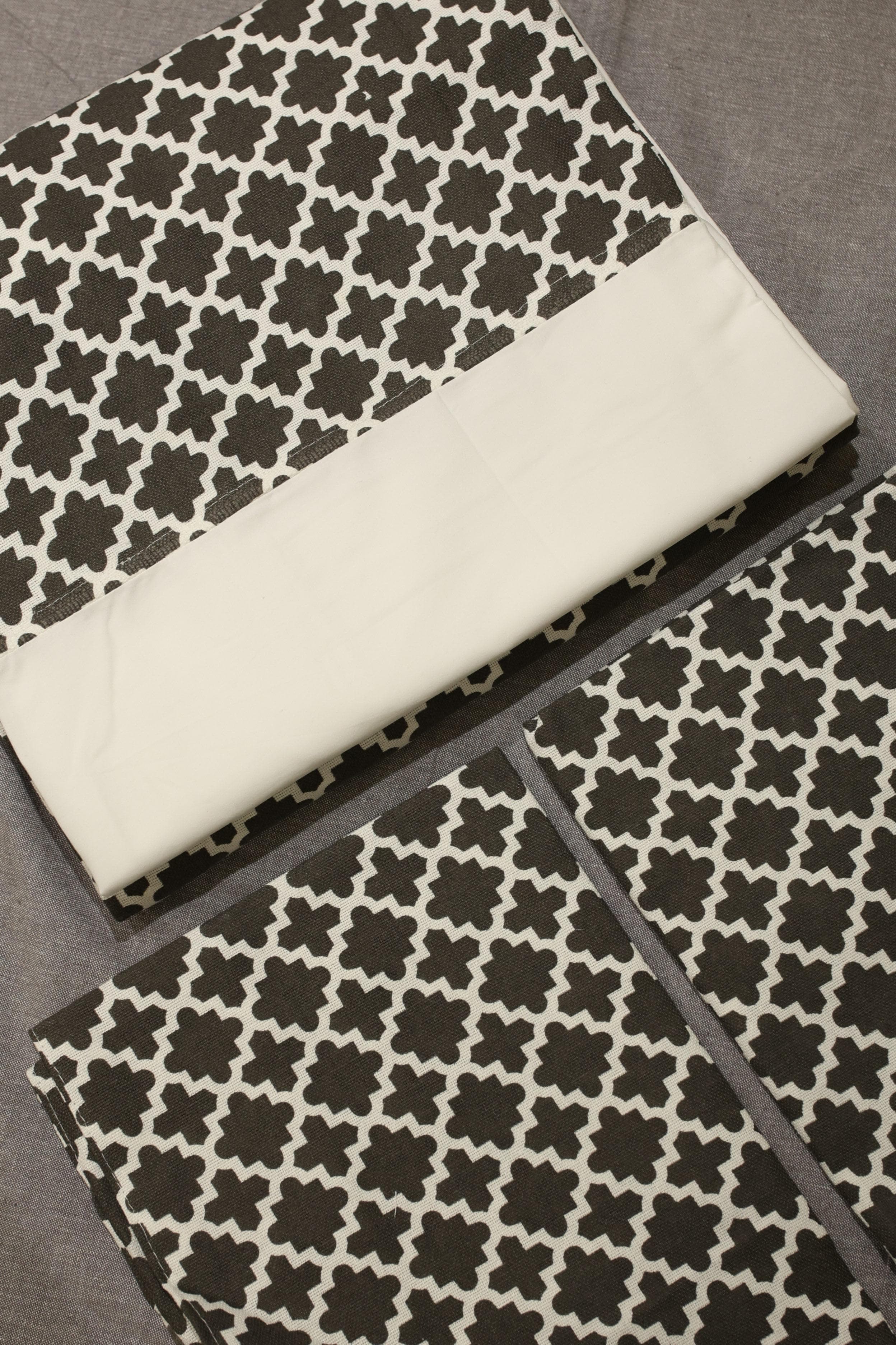 Bedsheets - King Daily use border bedsheets