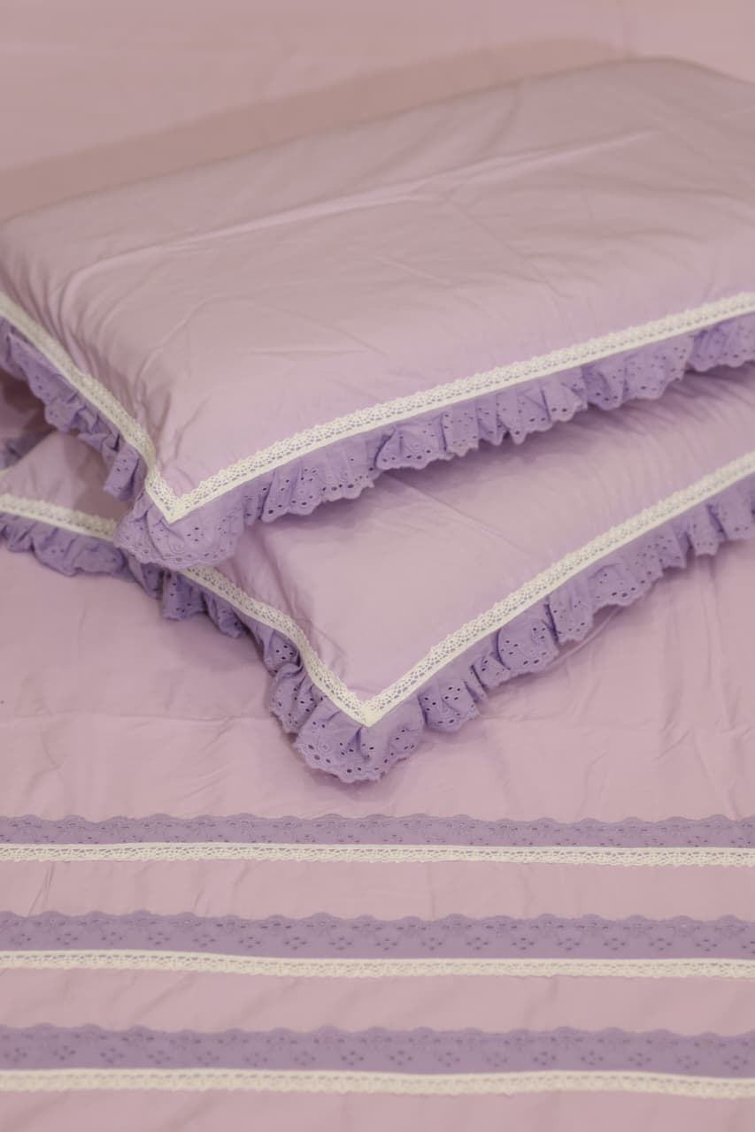 Bedsheets - Premium designer Queen bedsheets dd lace