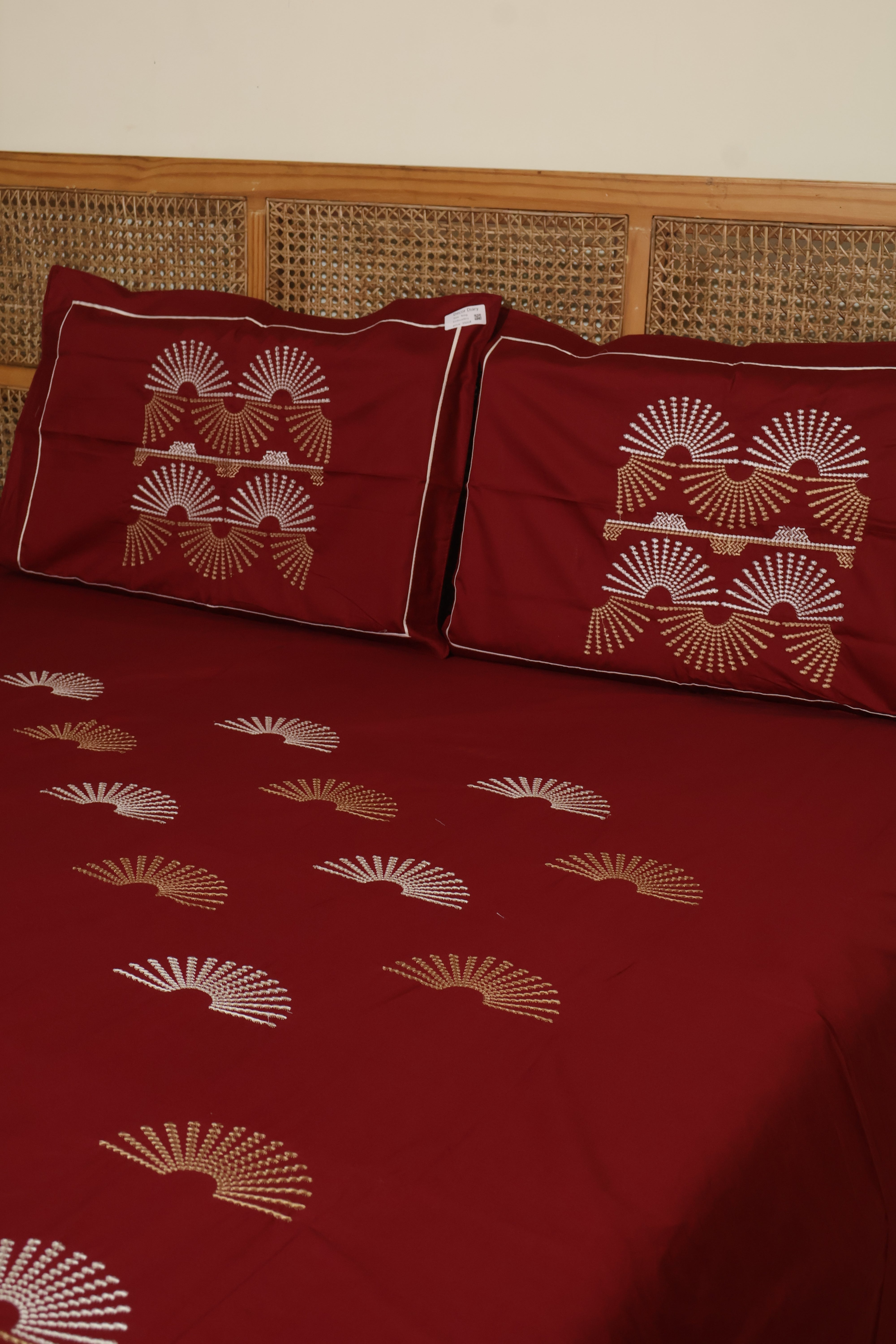 Bedsheets - King Machine embroidery bedsheets MEK