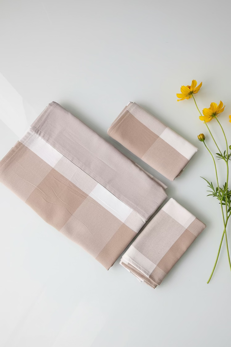 Bedsheets-Queen daily use border bedsheets