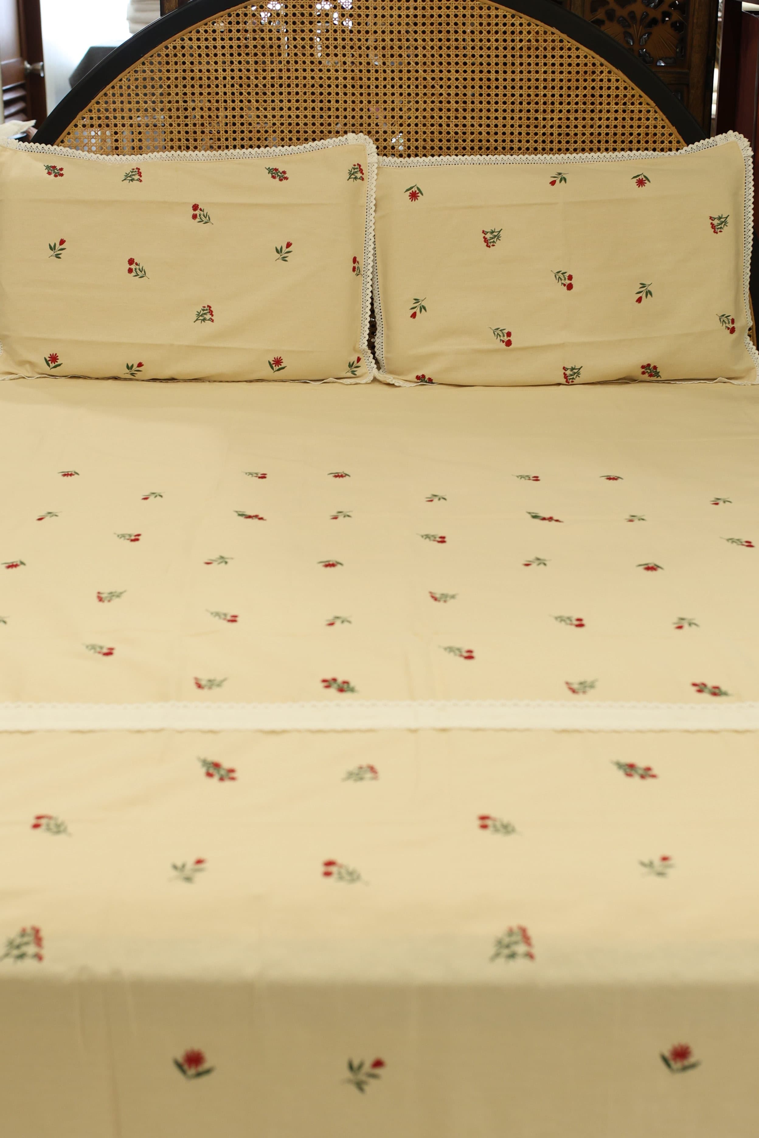 Bedsheets - King premium machine embroidery bedsheets