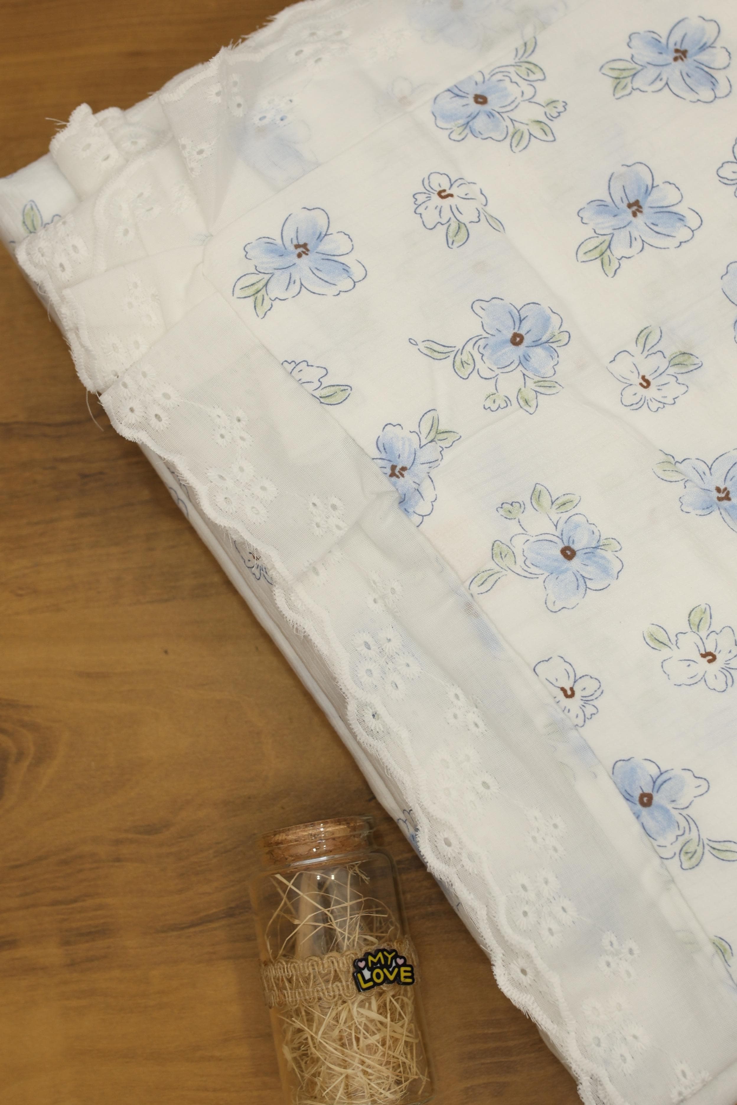 Bedsheets - King soft cotton lace bedsheets majestic Reva