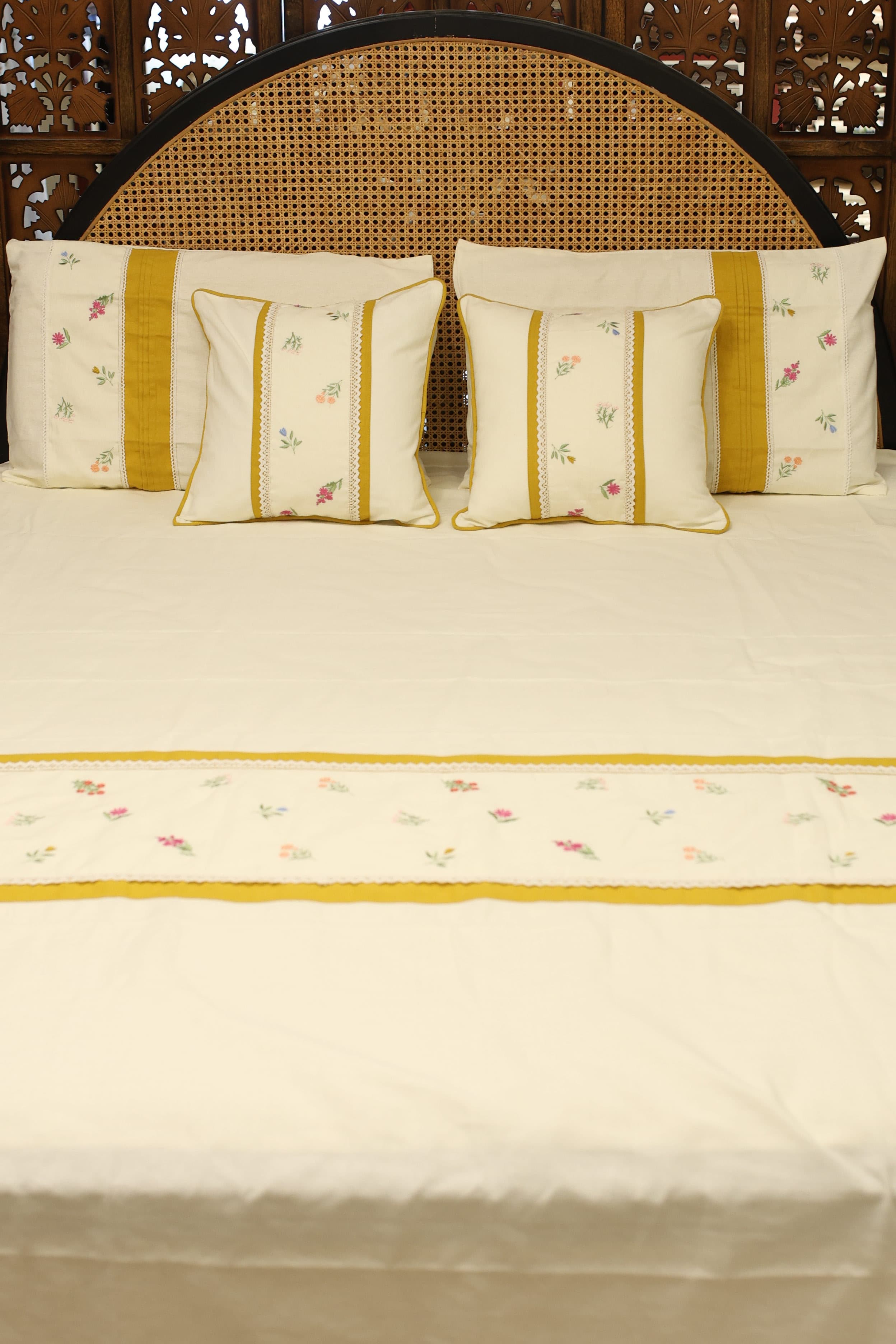 Bedsheets - Queen premium Machine Embroidery Bedsheet multi