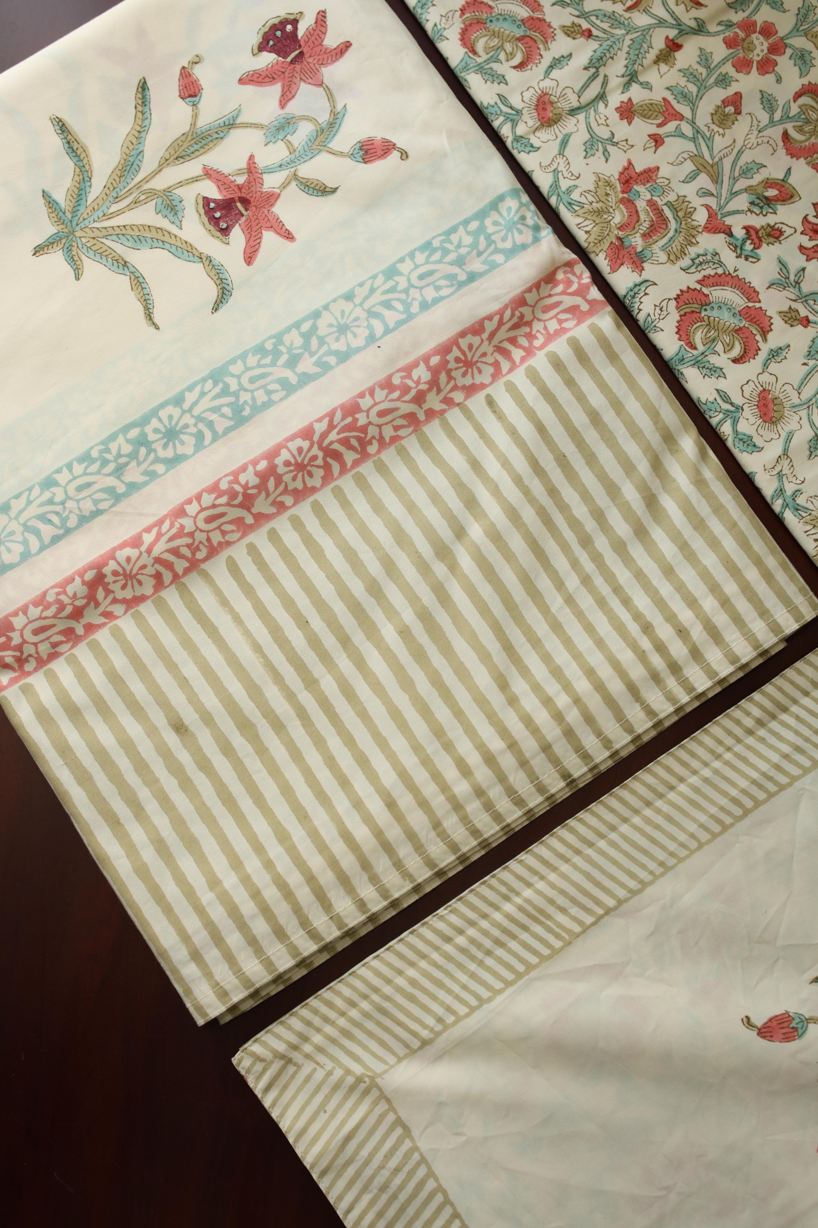Bedsheets - King percale cotton handblock white lily  bedsheets