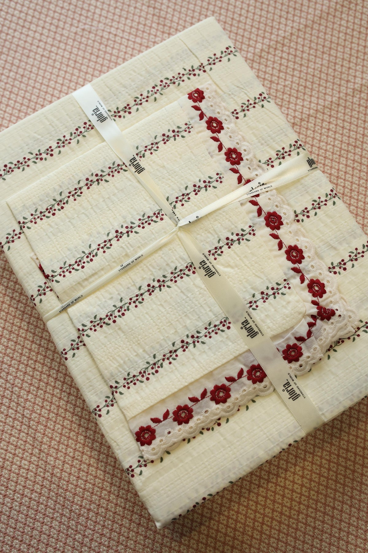 Bedsheets - Premium King soft cotton lace bedsheets majestic