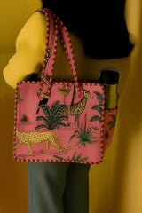 Quilted Lunch bag with bottle pocket outside(Tote bag)