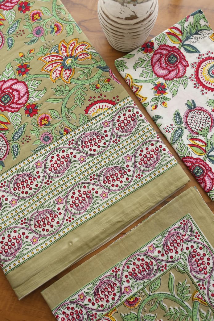 Bedsheets - Handblock queen rajwada print bedsheets
