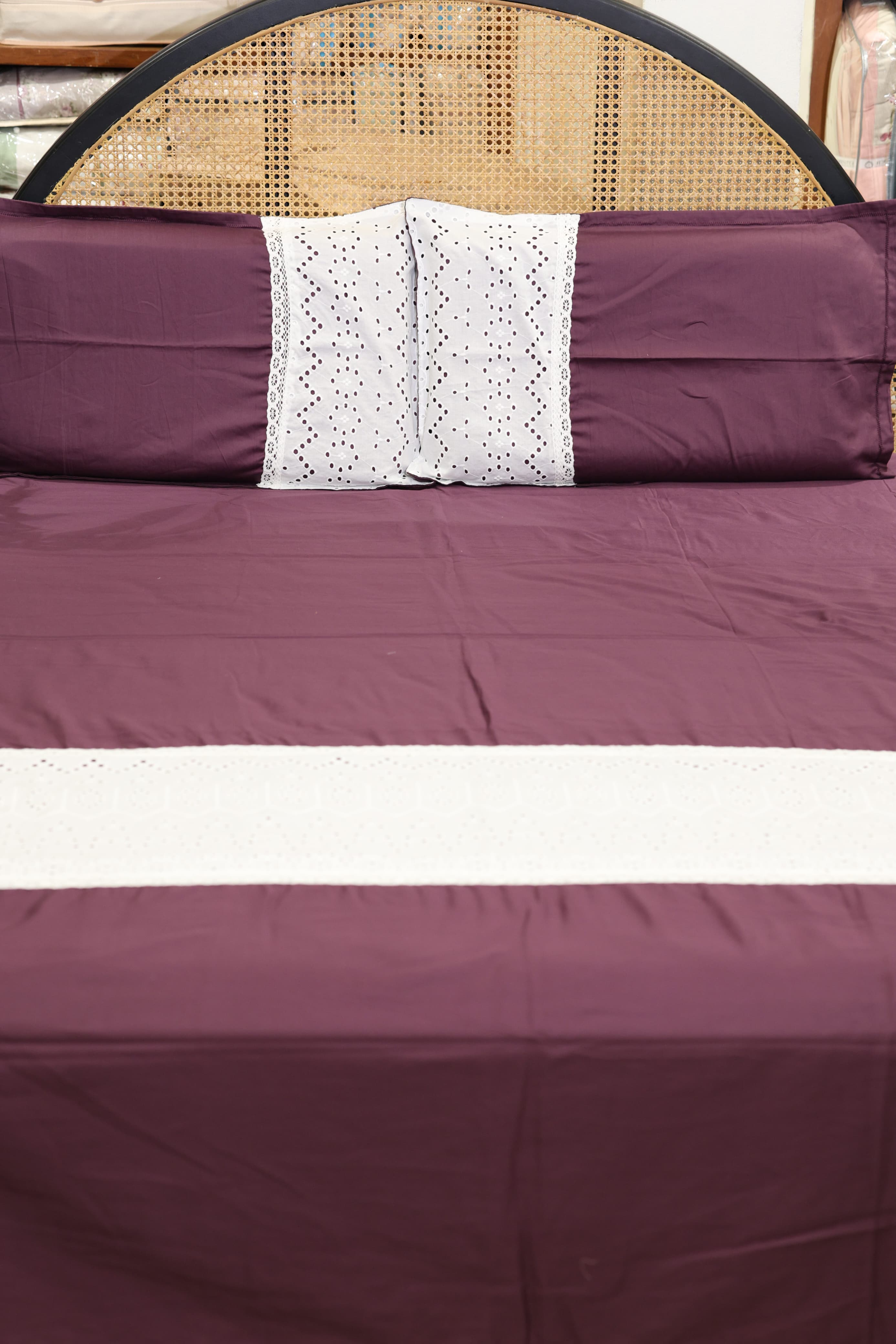 Bedsheets - Premium designer king bedsheets dd lace