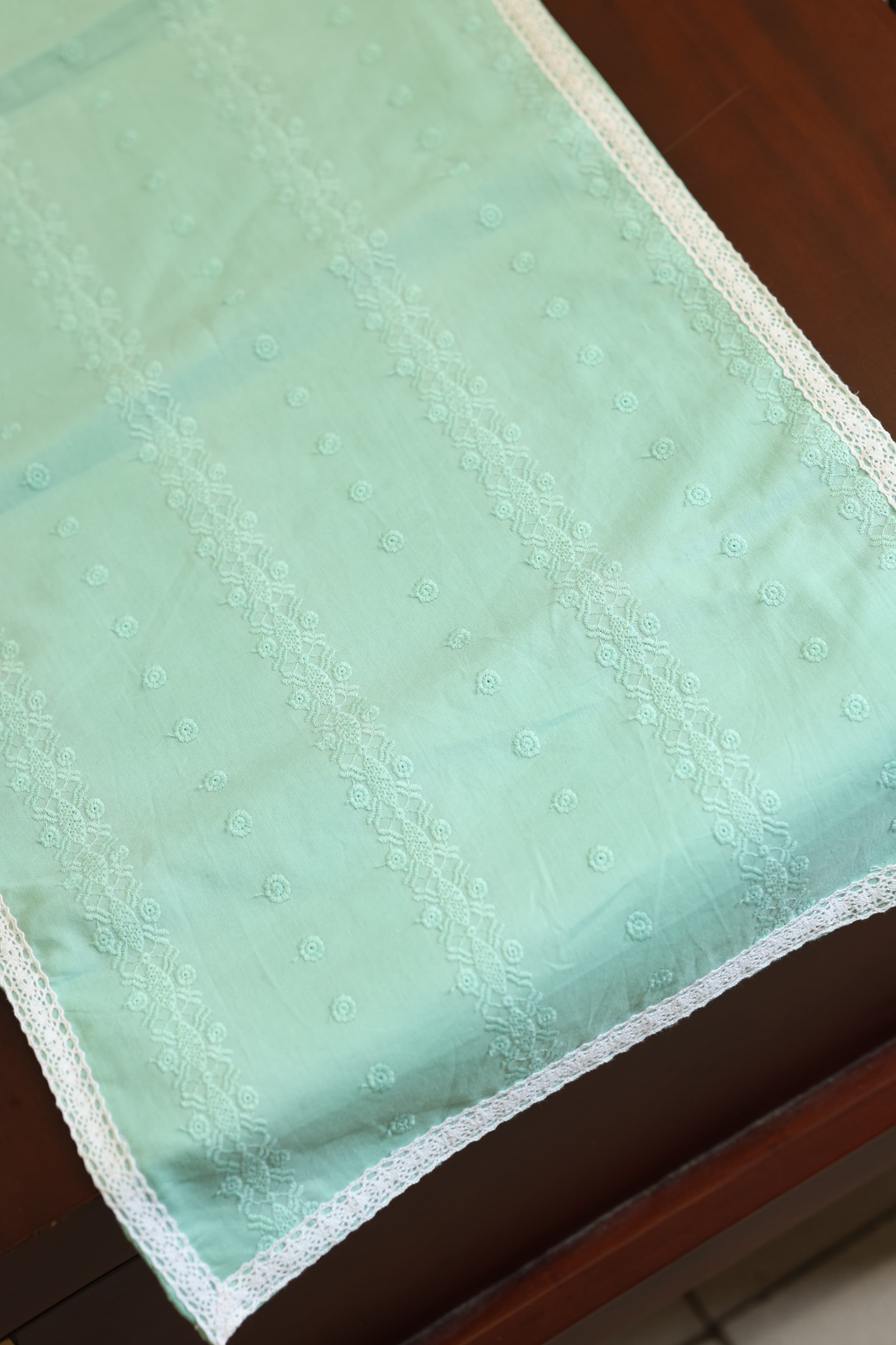 Table Runners - 8seater embroidery runner
