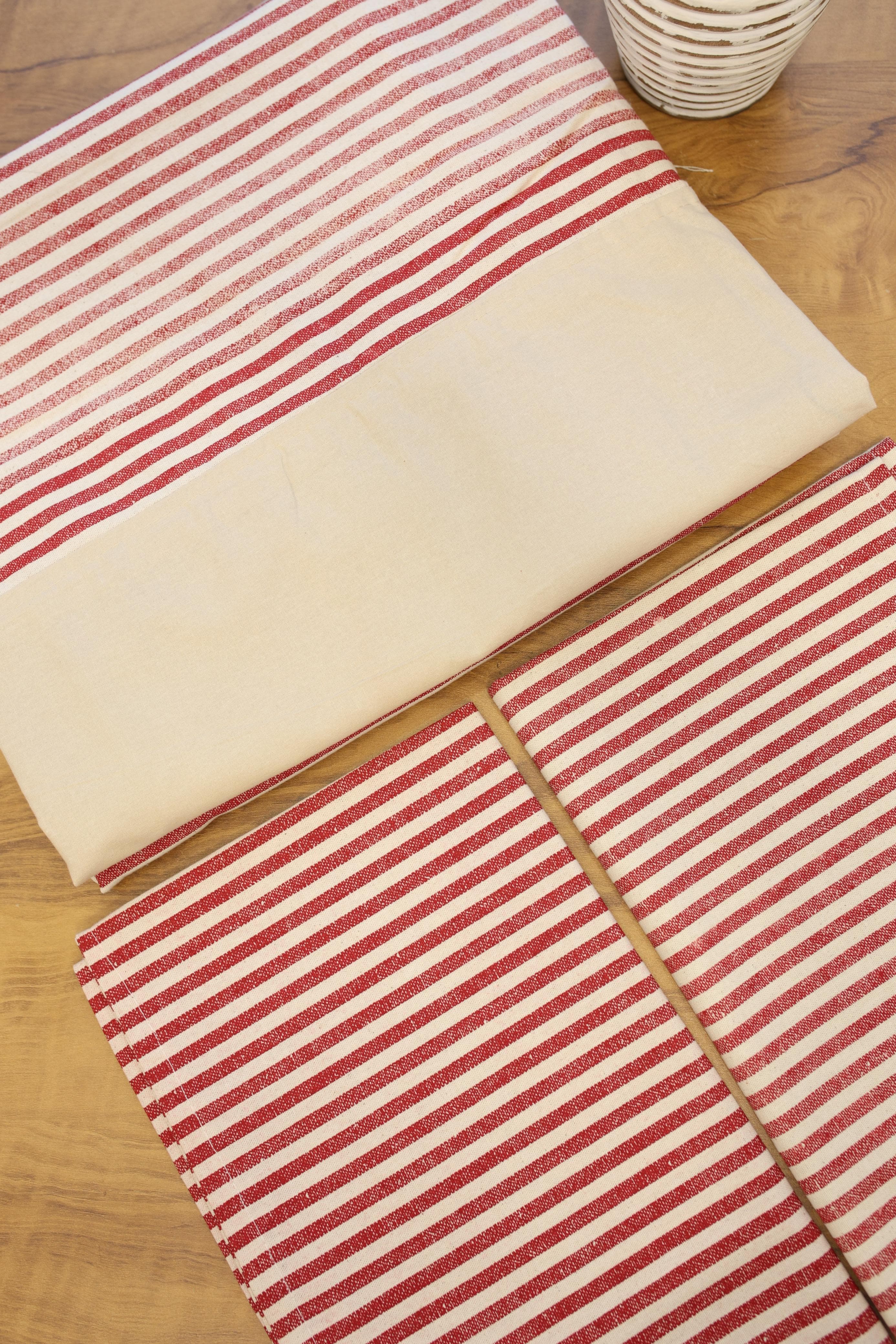Bedsheets - Queen daily use border bedsheets