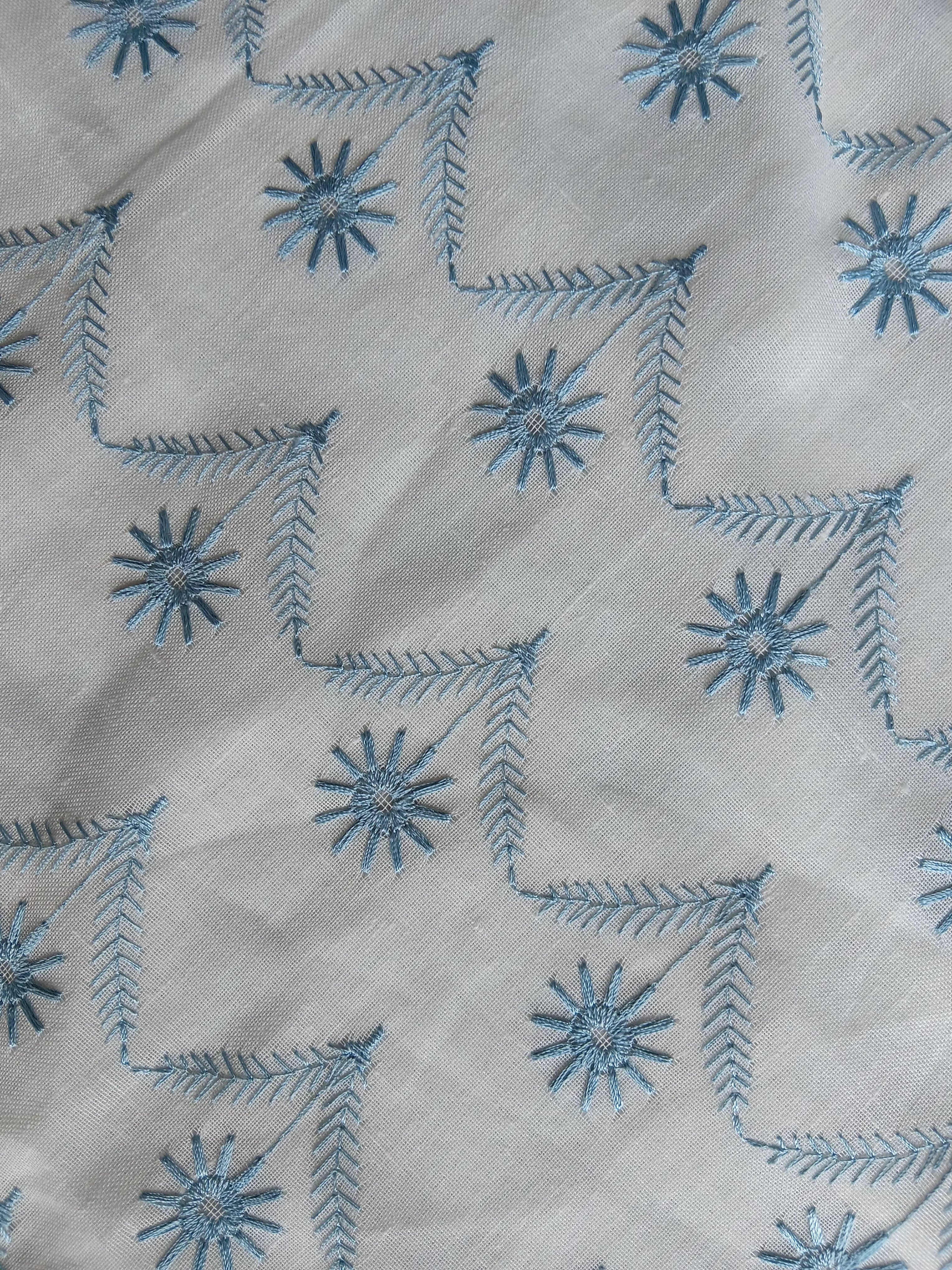 Table Runners - premium embroidery runners 8 seater