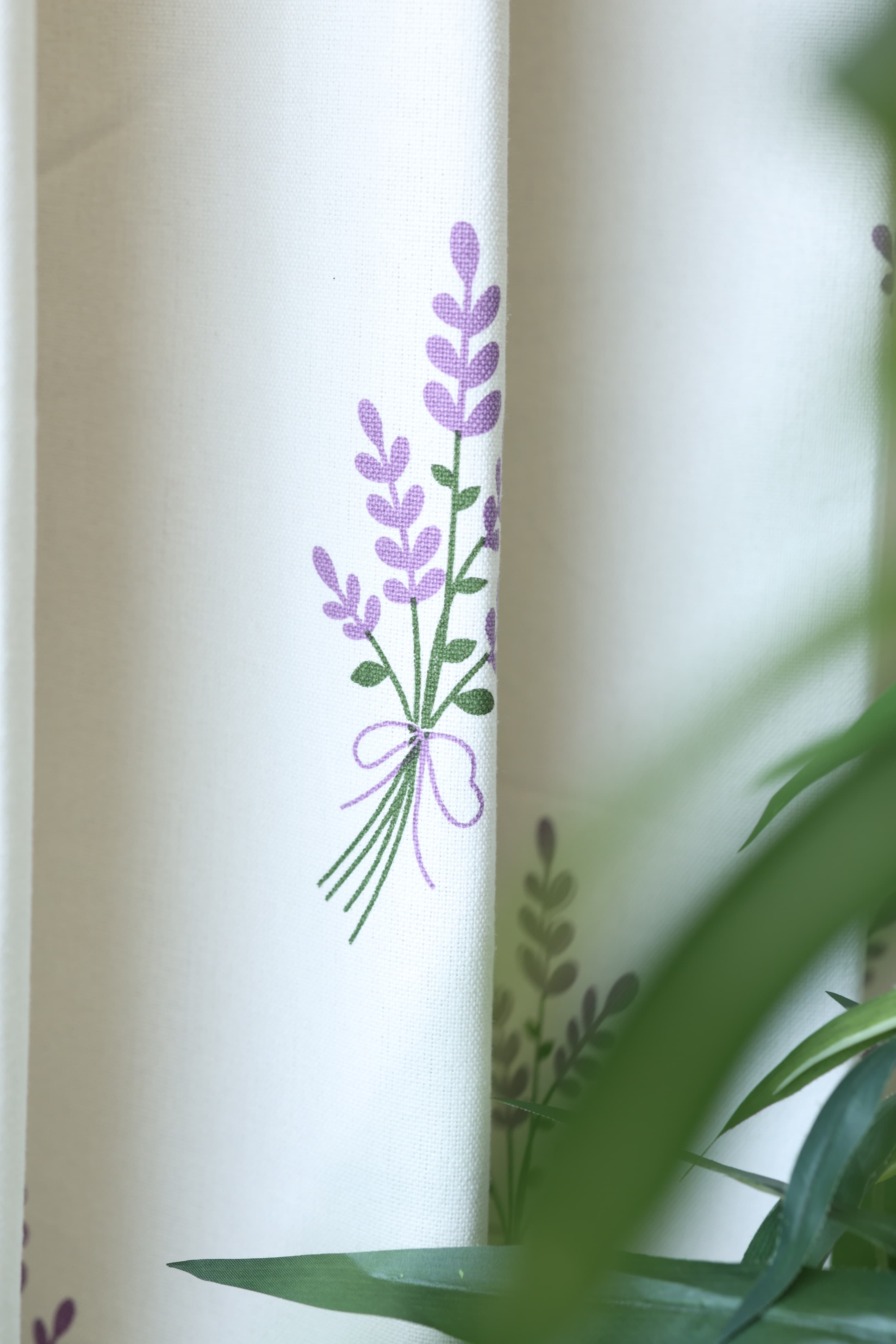 Curtains - Opaque floral curtains off white base
